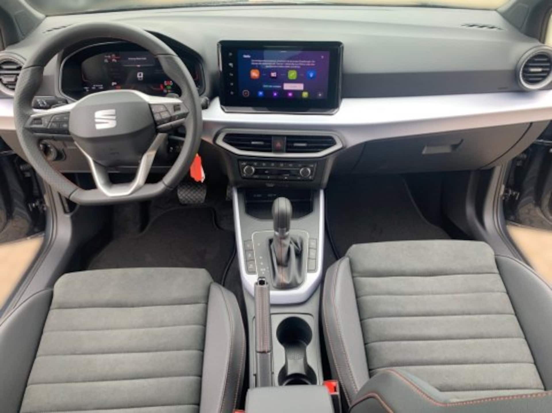 SEAT Arona FR