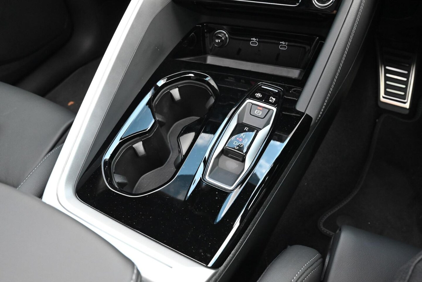 Image about Audi Q5 SUV e-hybrid quattro S tronic