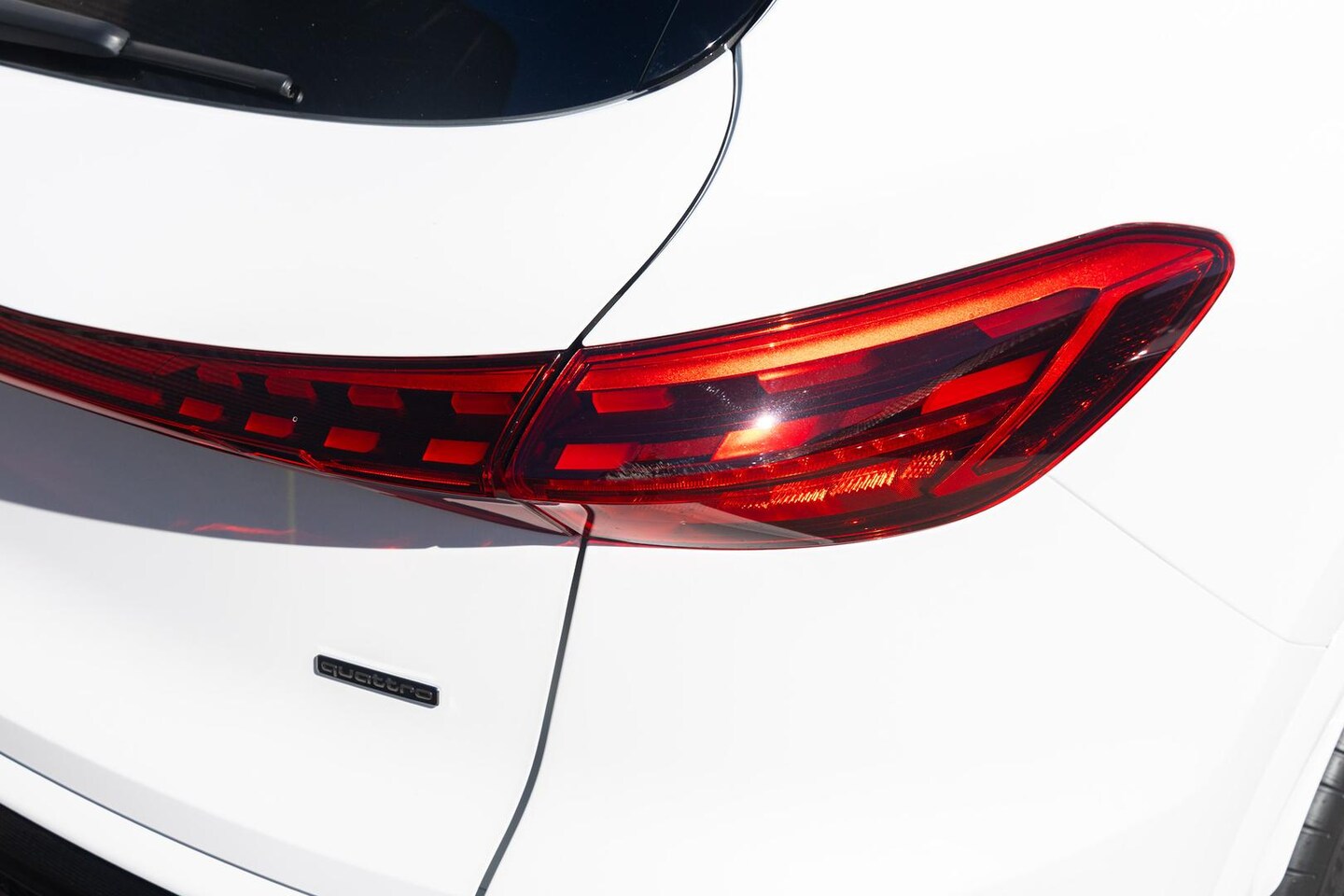 Image about Audi Q5 SUV e-hybrid quattro S tronic