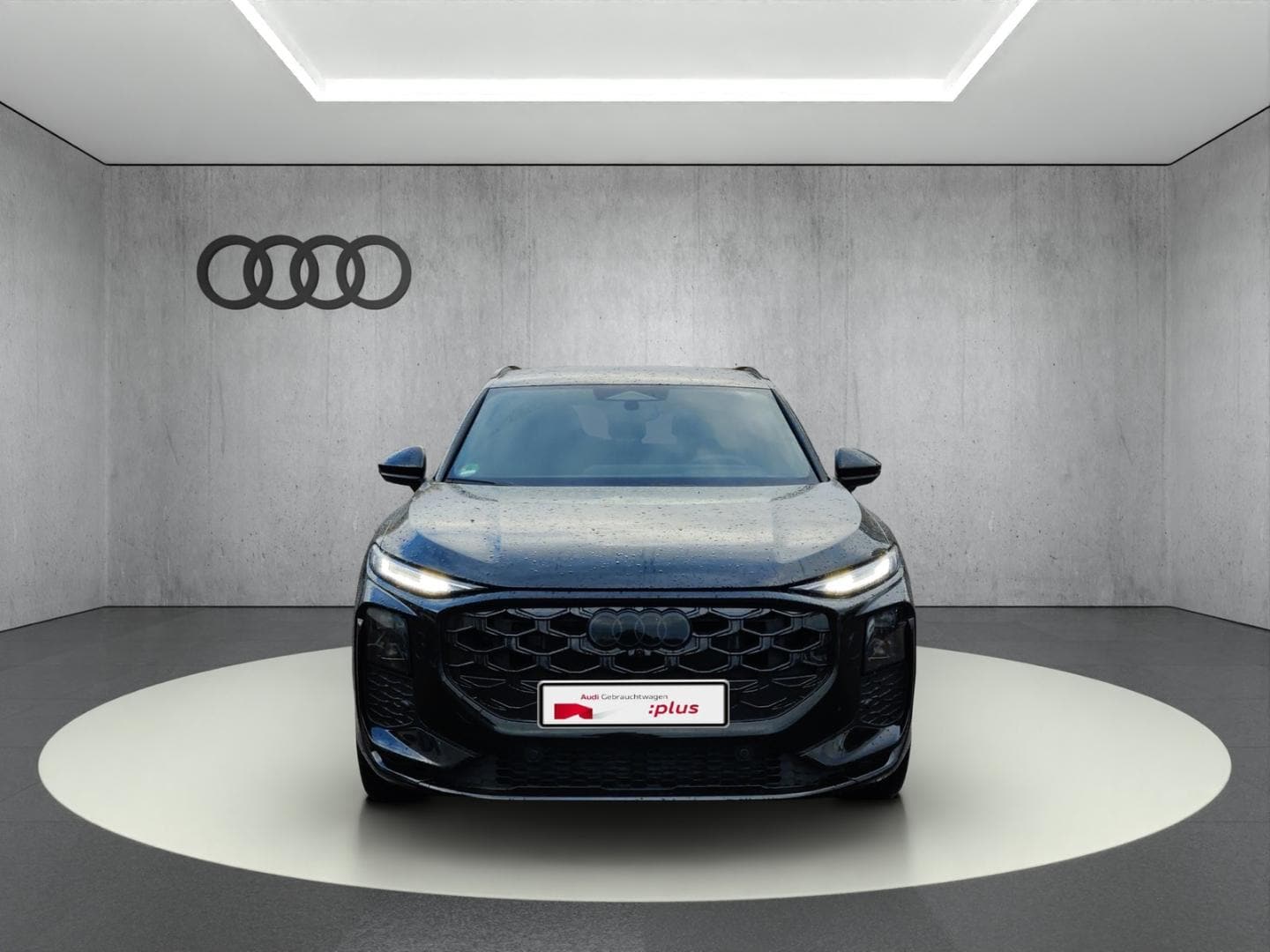 Bild über Audi Q3 SUV TFSI quattro 195 kW S tronic - für weitere Informationen kontaktieren Sie den Audi Partner