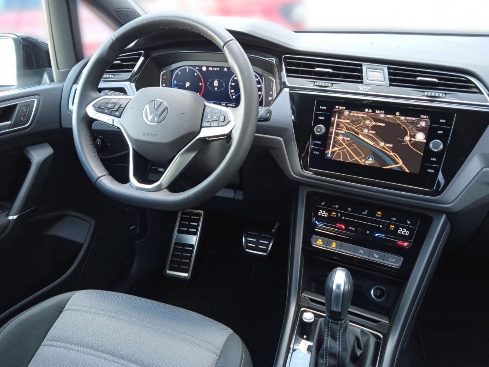 Volkswagen Touran – Bild 11