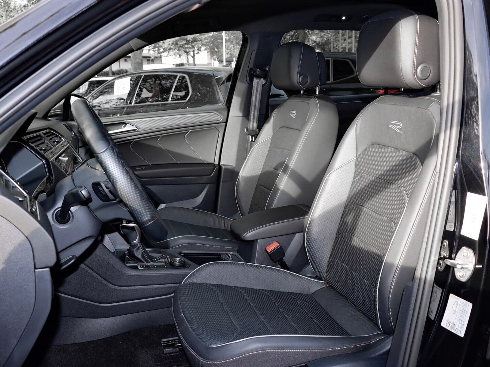 Volkswagen Tiguan Allspace – Bild 11