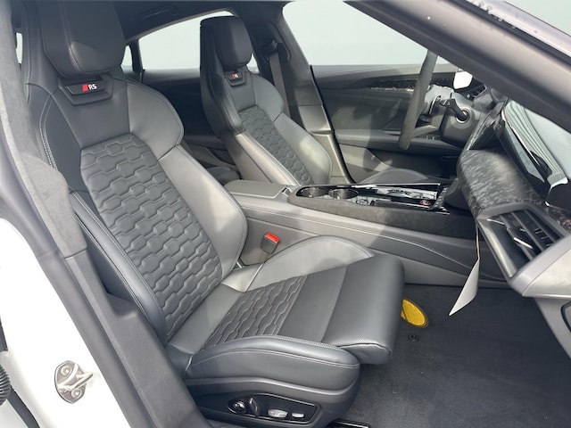 2026 Audi RS e-tron GT Performance Base - Photo 35