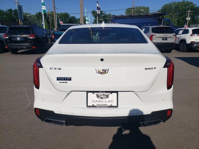 2024 Cadillac CT4