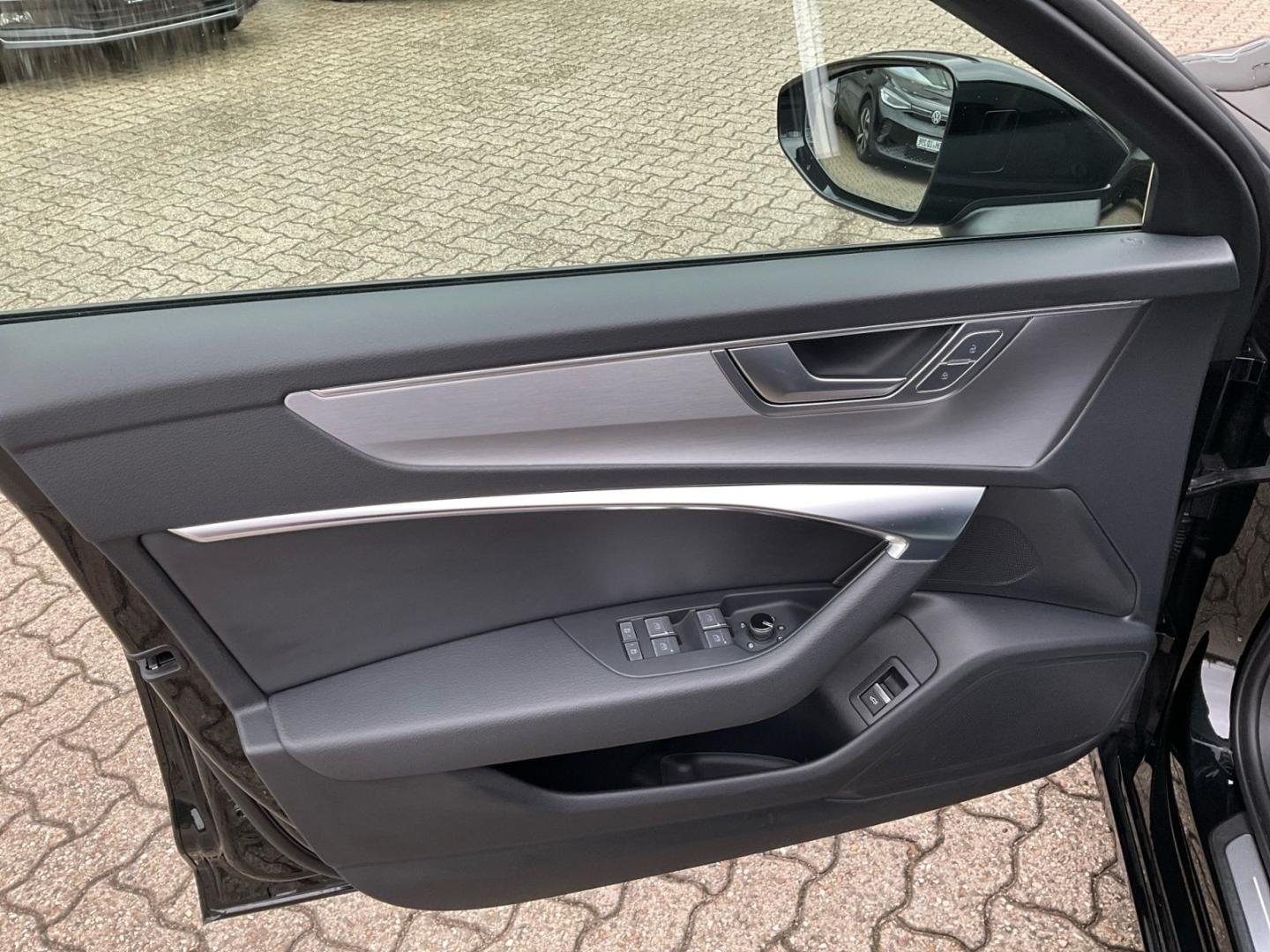 Image about Audi A6 Avant S line 40 TDI S tronic