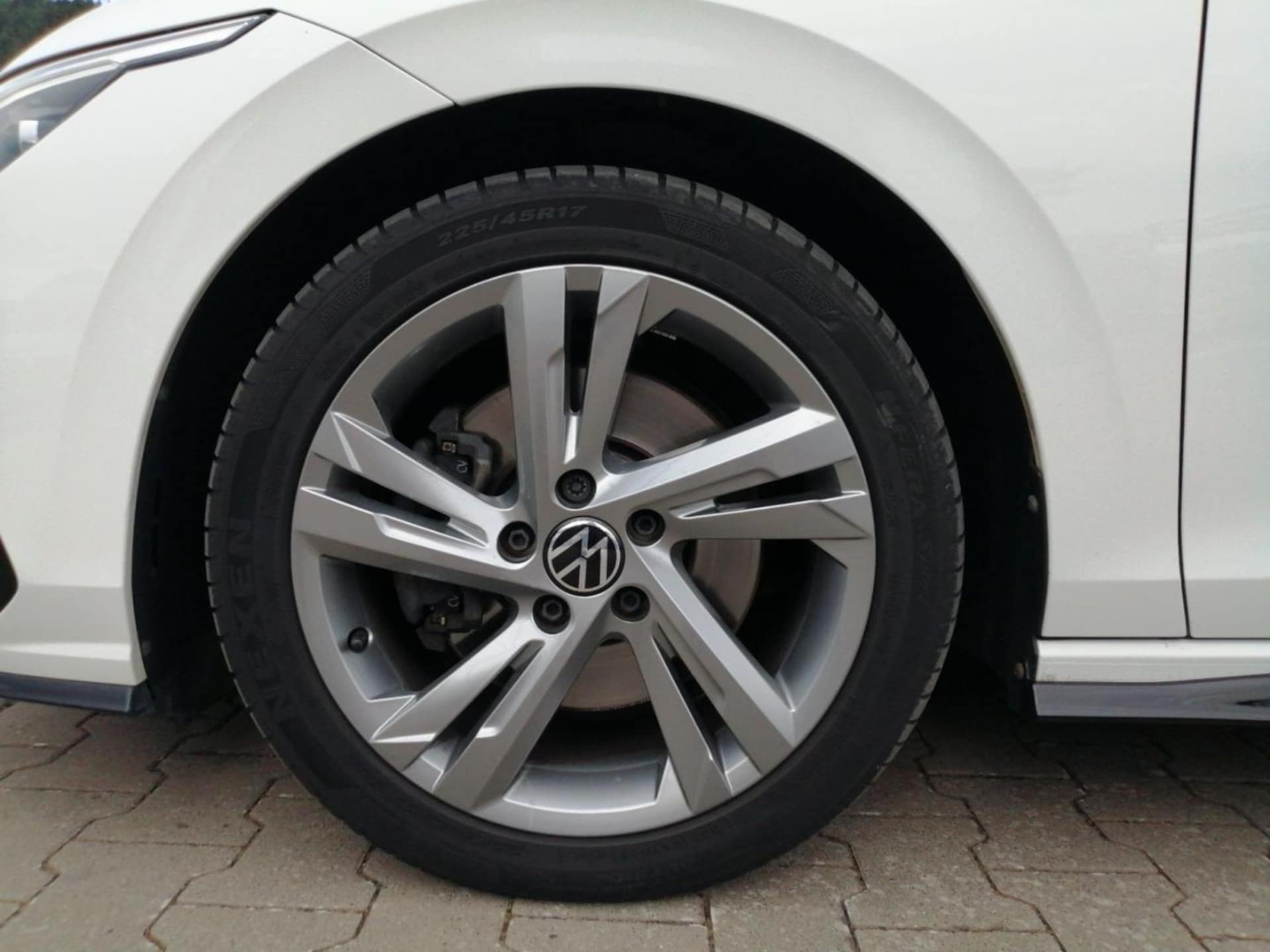 Volkswagen Golf Variant R-Line