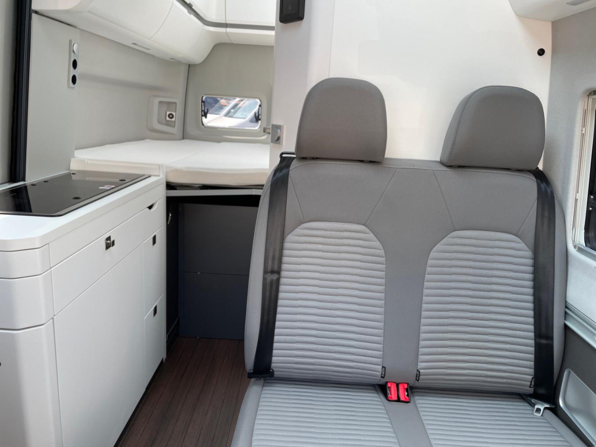 Volkswagen Grand California 600
