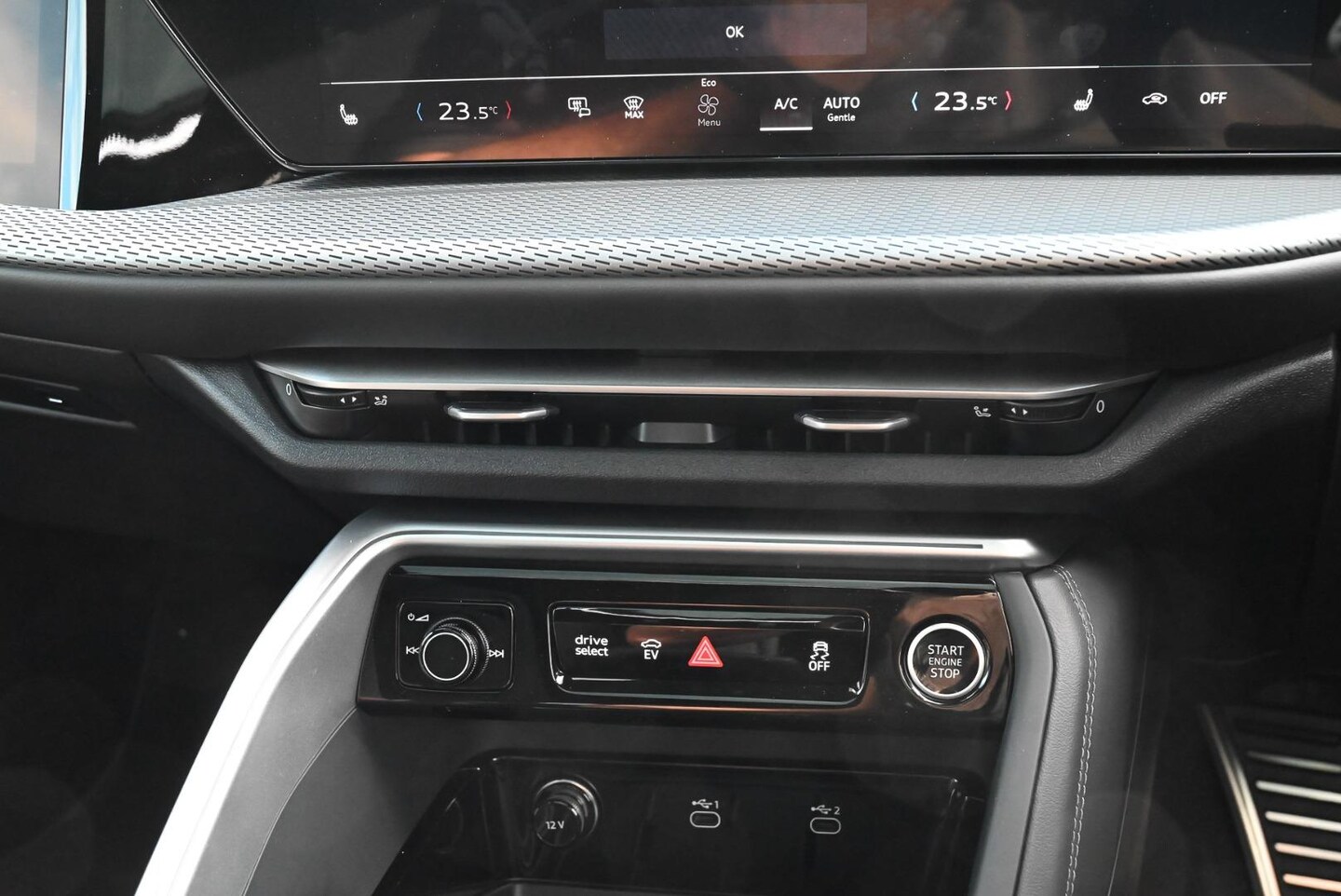 Image about Audi Q5 SUV e-hybrid quattro S tronic