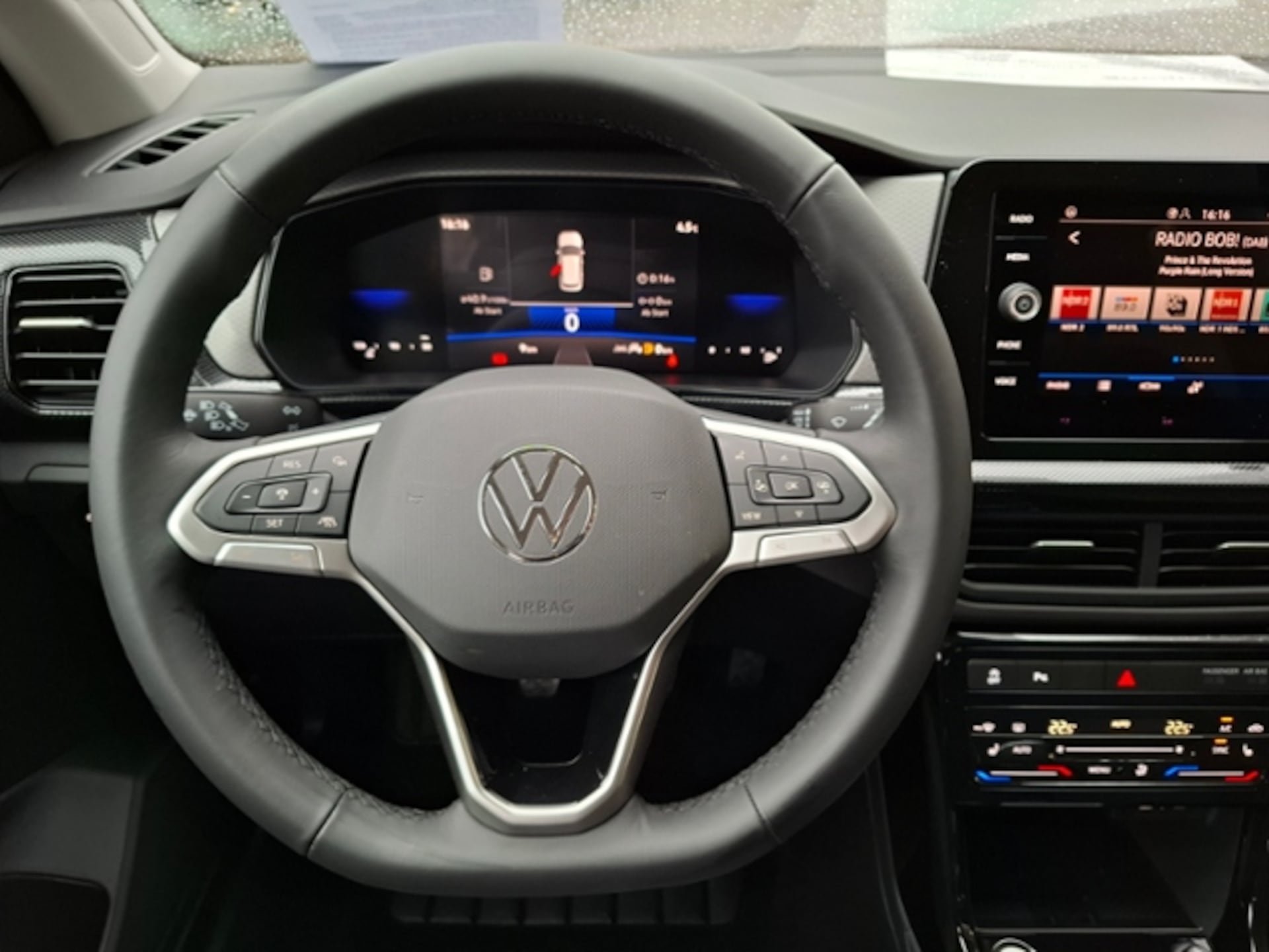 Volkswagen T-Cross Life