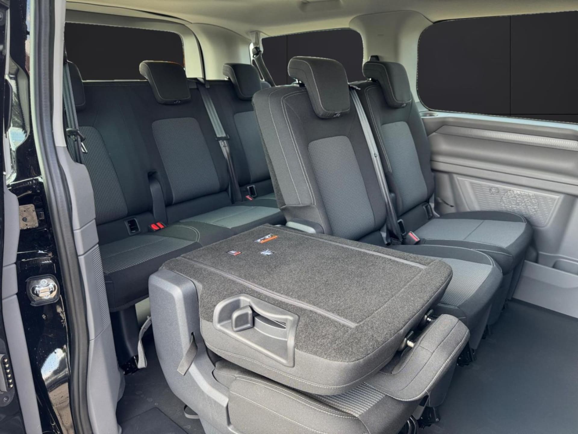 Volkswagen Caravelle Basis-Modell