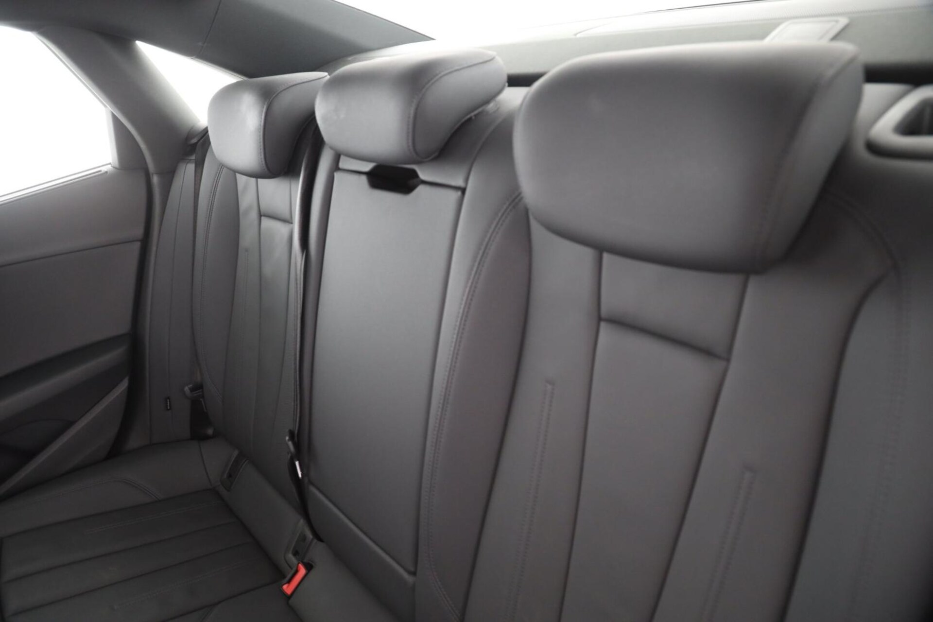 Audi A4 Limousine
