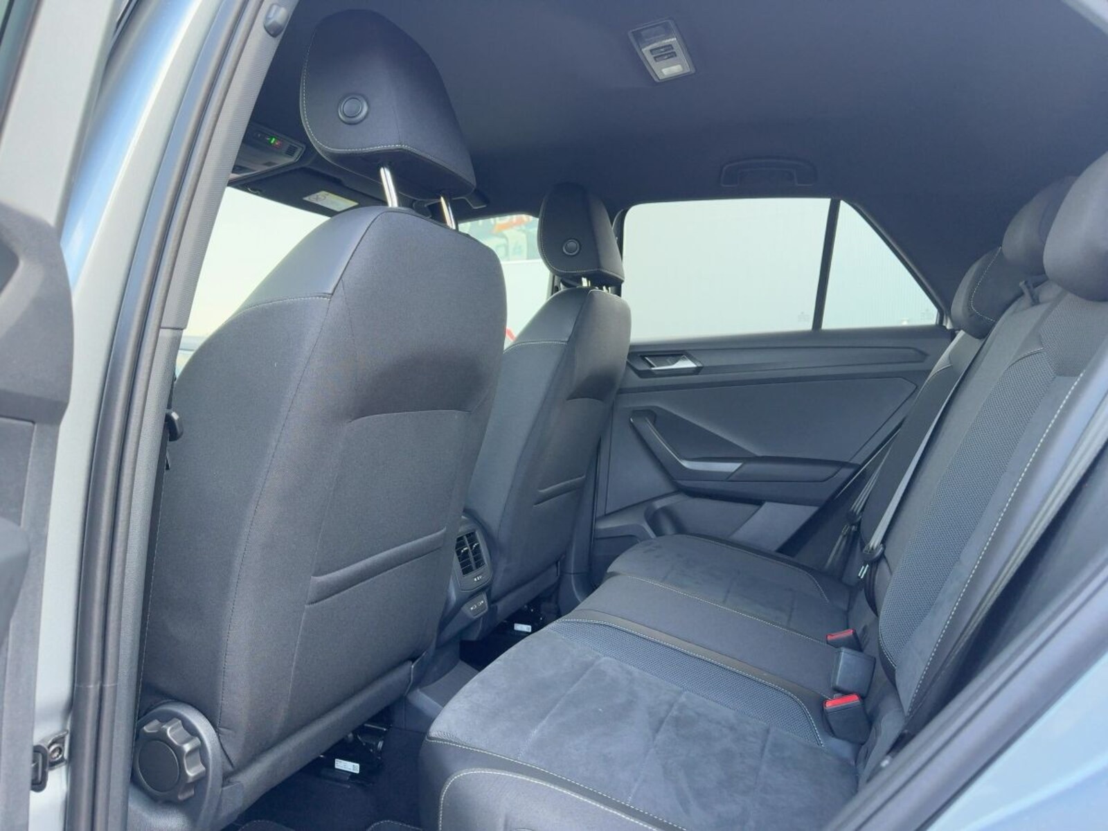 Volkswagen T-Roc – Bild 8