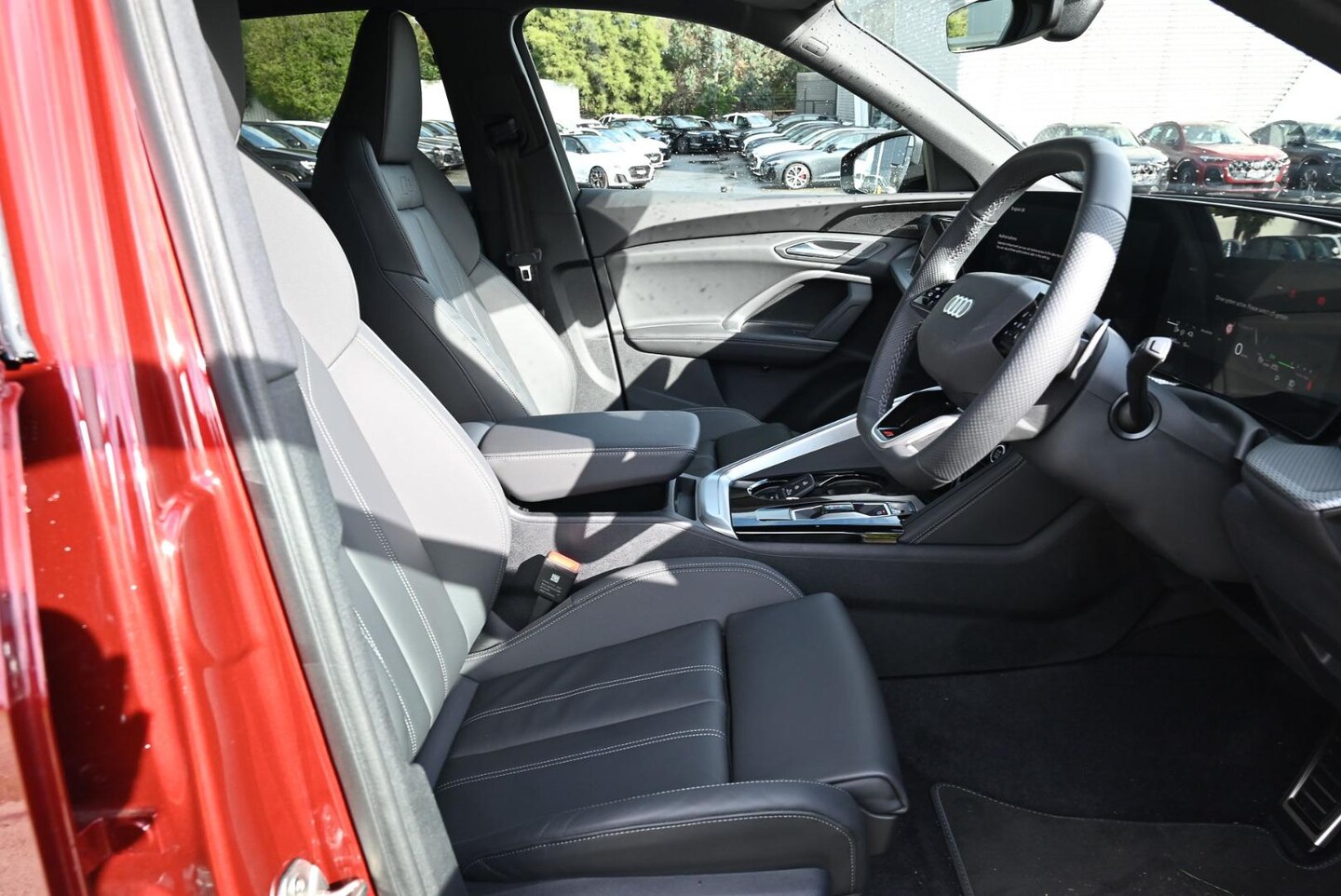 Image about Audi Q5 SUV e-hybrid quattro S tronic