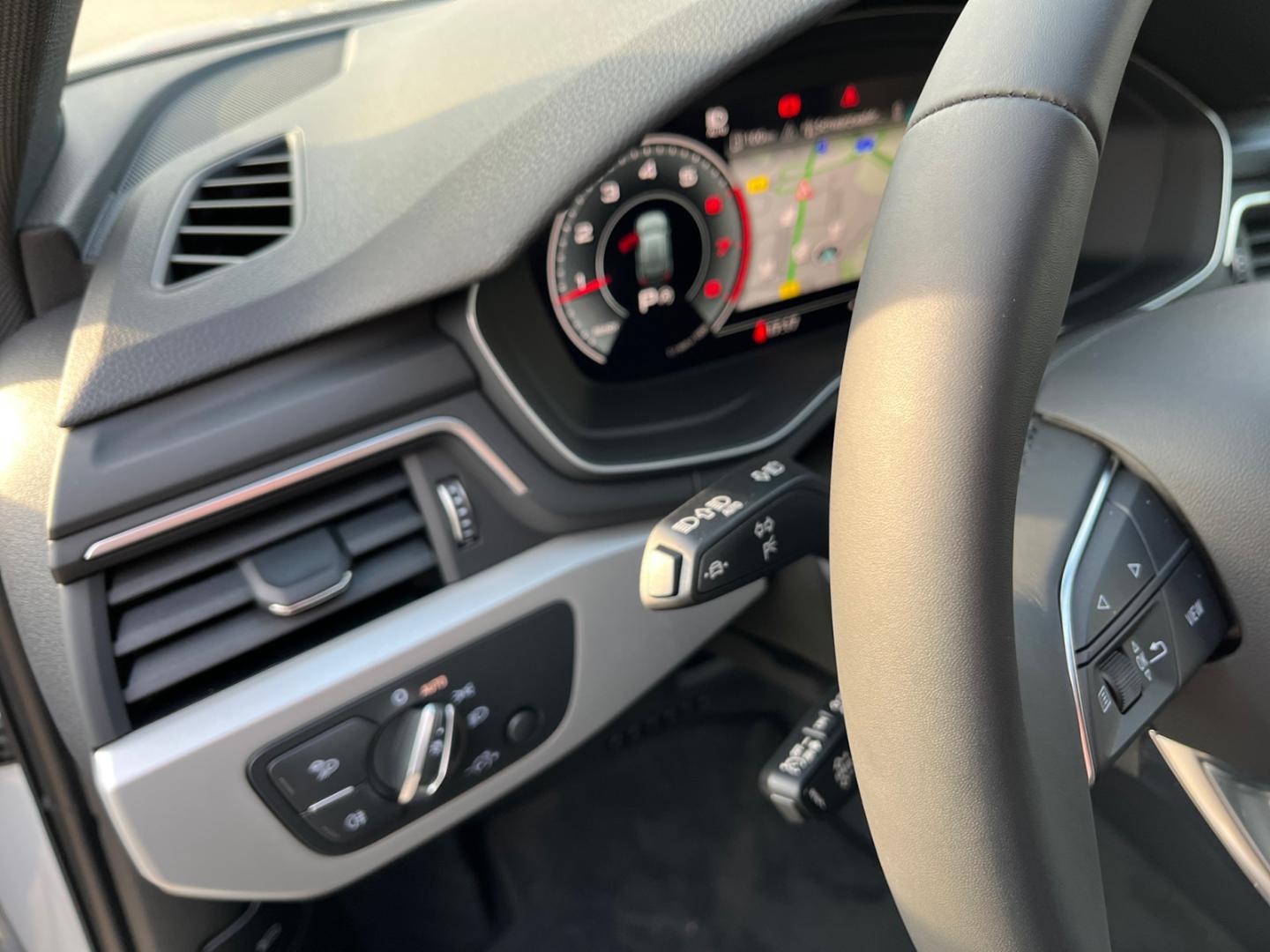 Image about Audi A4 Avant S line 35 TFSI S tronic