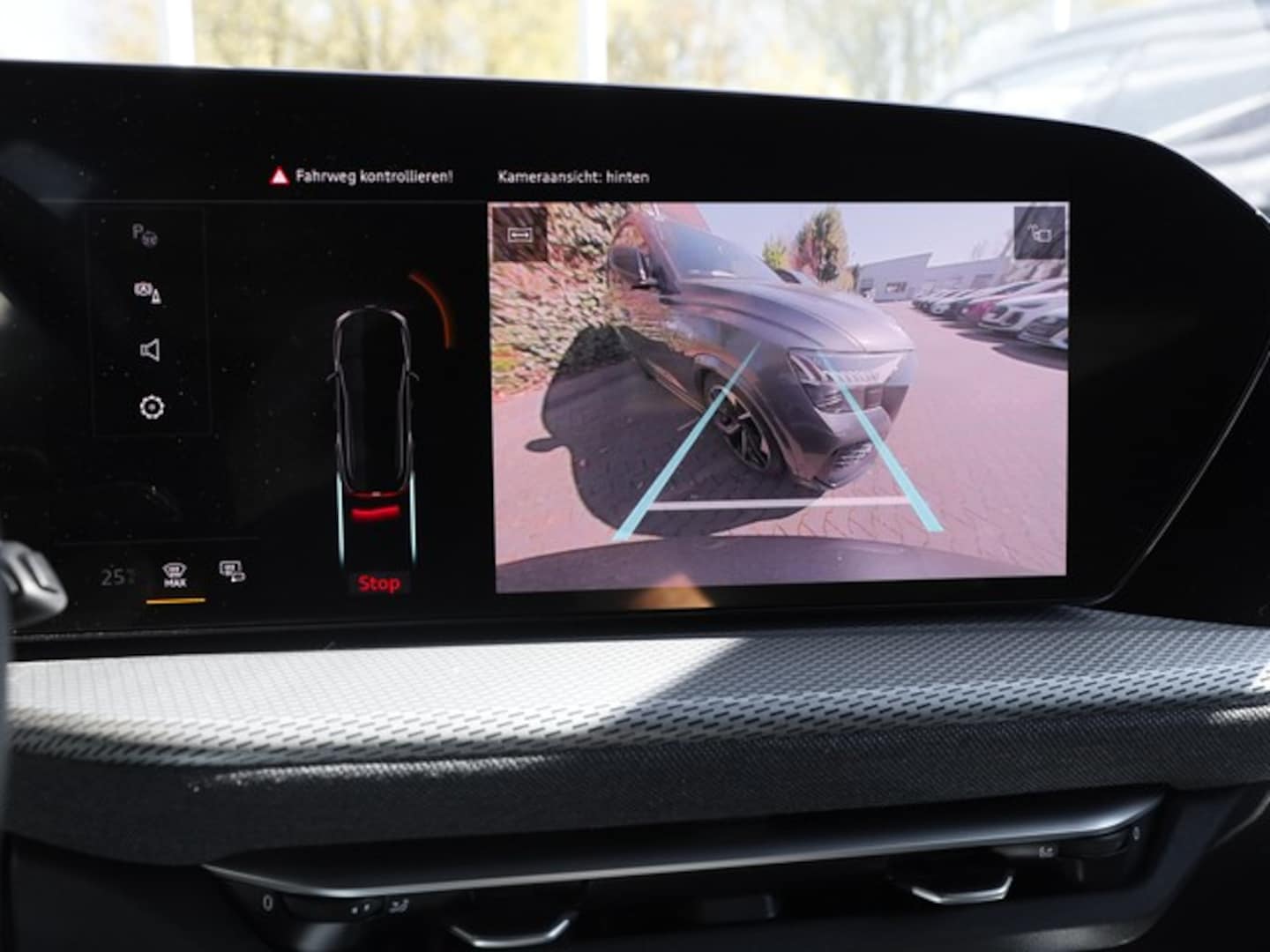 Bild über Audi Q5 SUV TDI quattro 150 kW S tronic - für weitere Informationen kontaktieren Sie den Audi Partner
