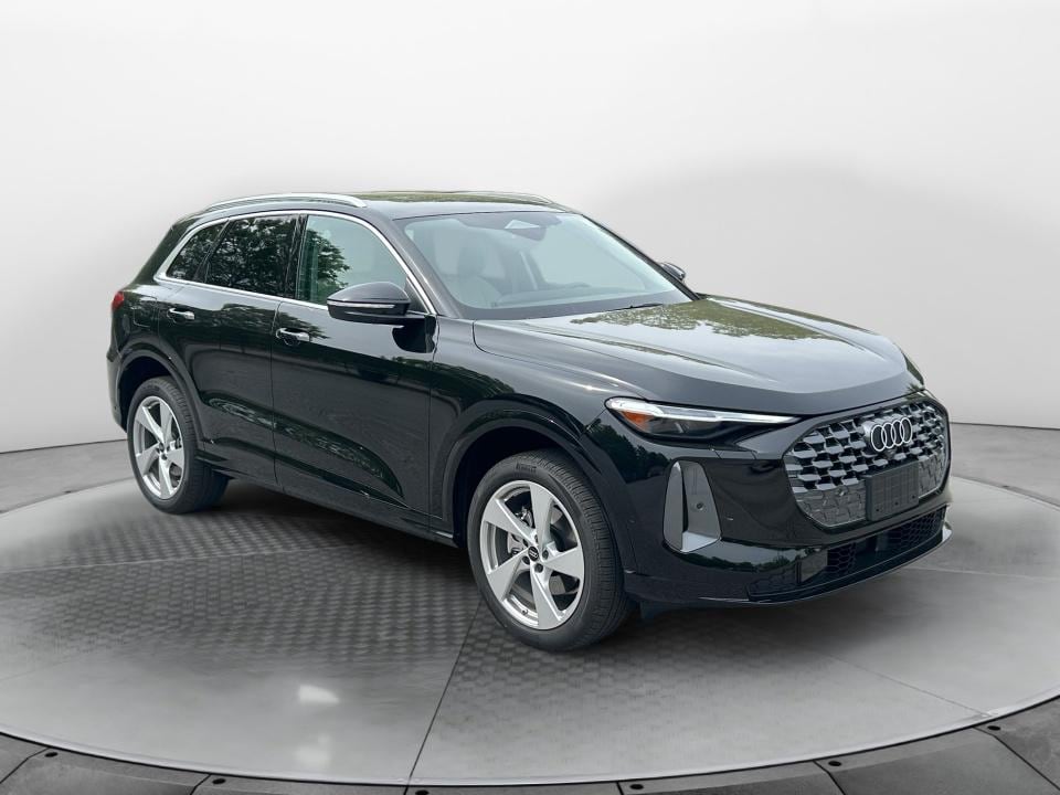 2025 Audi Q5 Premium Plus quattro's photo