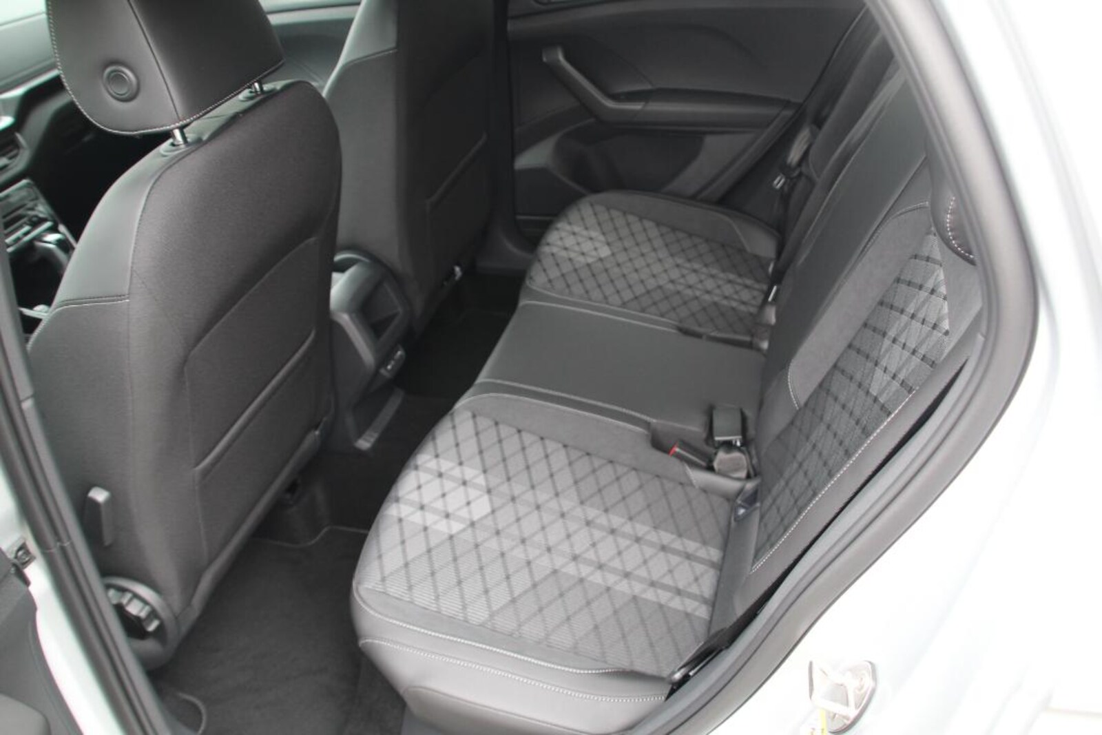 Volkswagen T-Cross – Bild 11