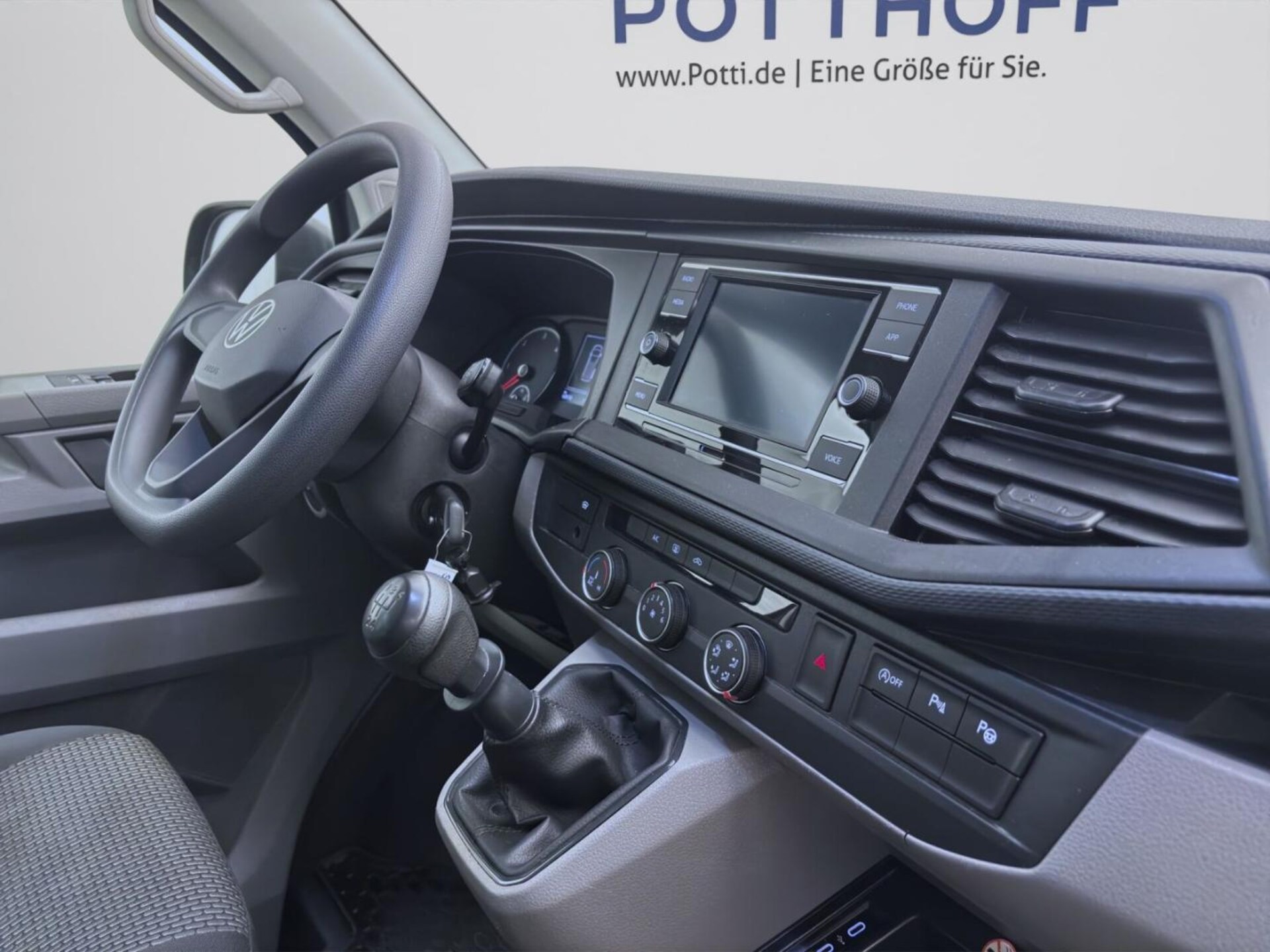 Volkswagen T6.1 Transporter Kombi kurzer Radstand