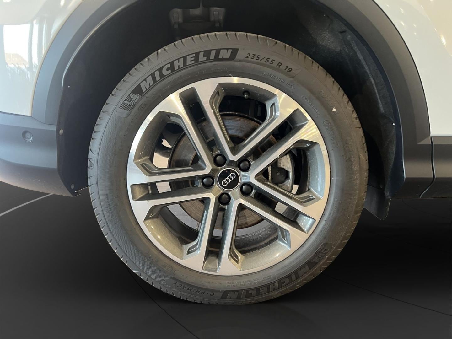 Bild über Audi Q5 SUV TFSI quattro 150 kW S tronic - für weitere Informationen kontaktieren Sie den Audi Partner
