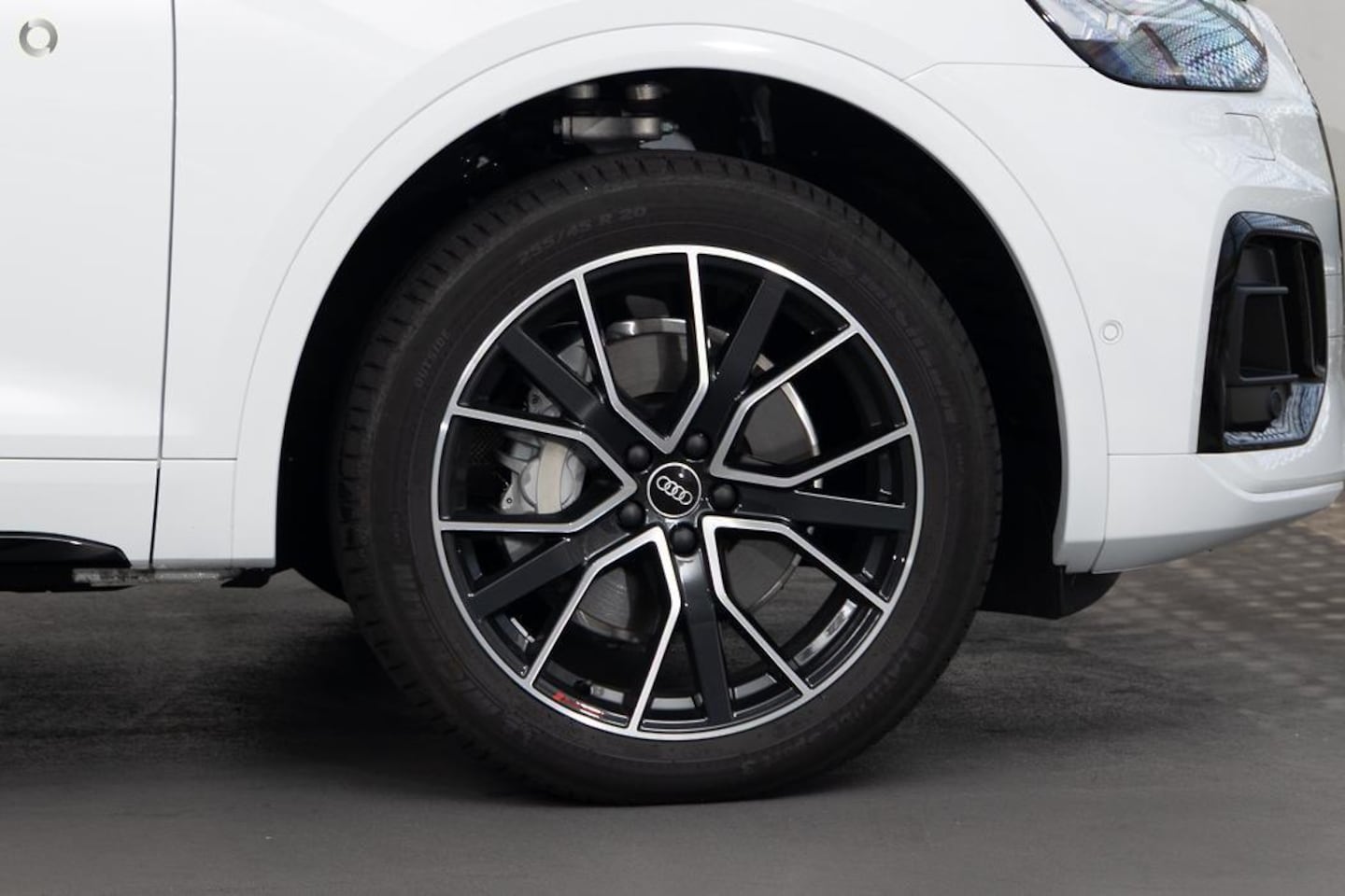 Image about Audi Q5 Sportback 40 TDI quattro S tronic