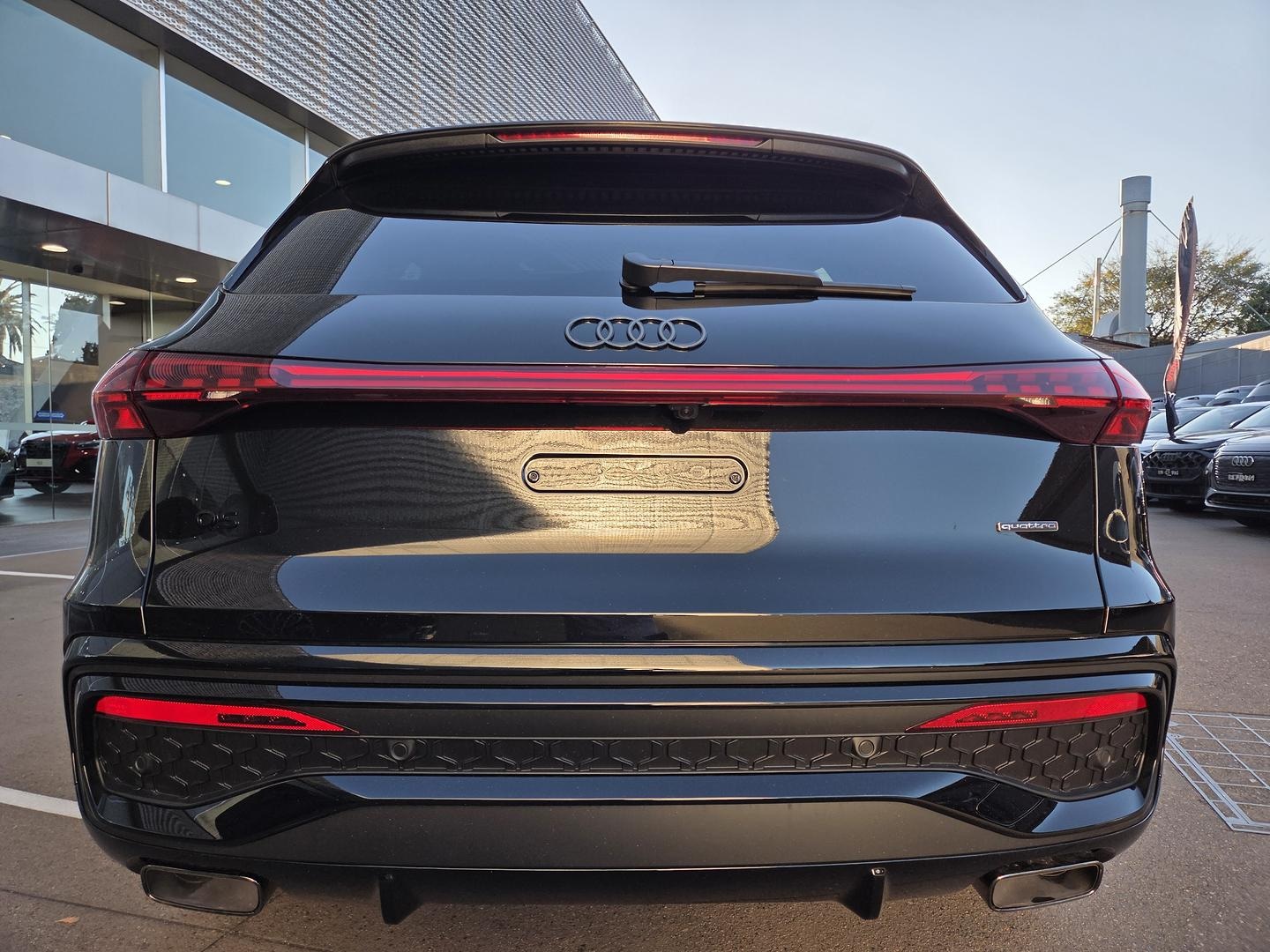 Image about Audi Q5 SUV e-hybrid quattro S tronic