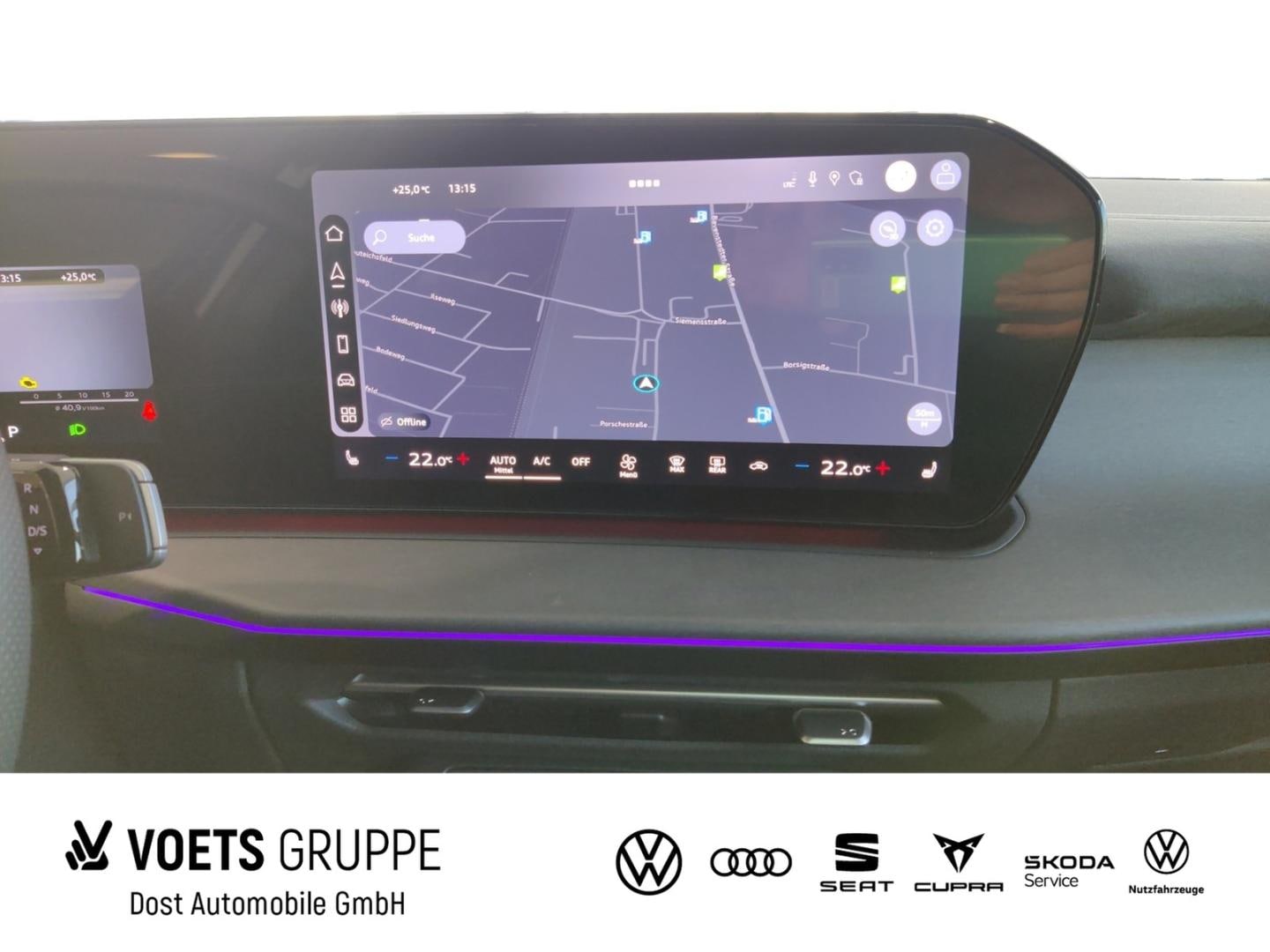 Bild über Audi Q3 SUV TFSI quattro 195 kW S tronic - für weitere Informationen kontaktieren Sie den Audi Partner