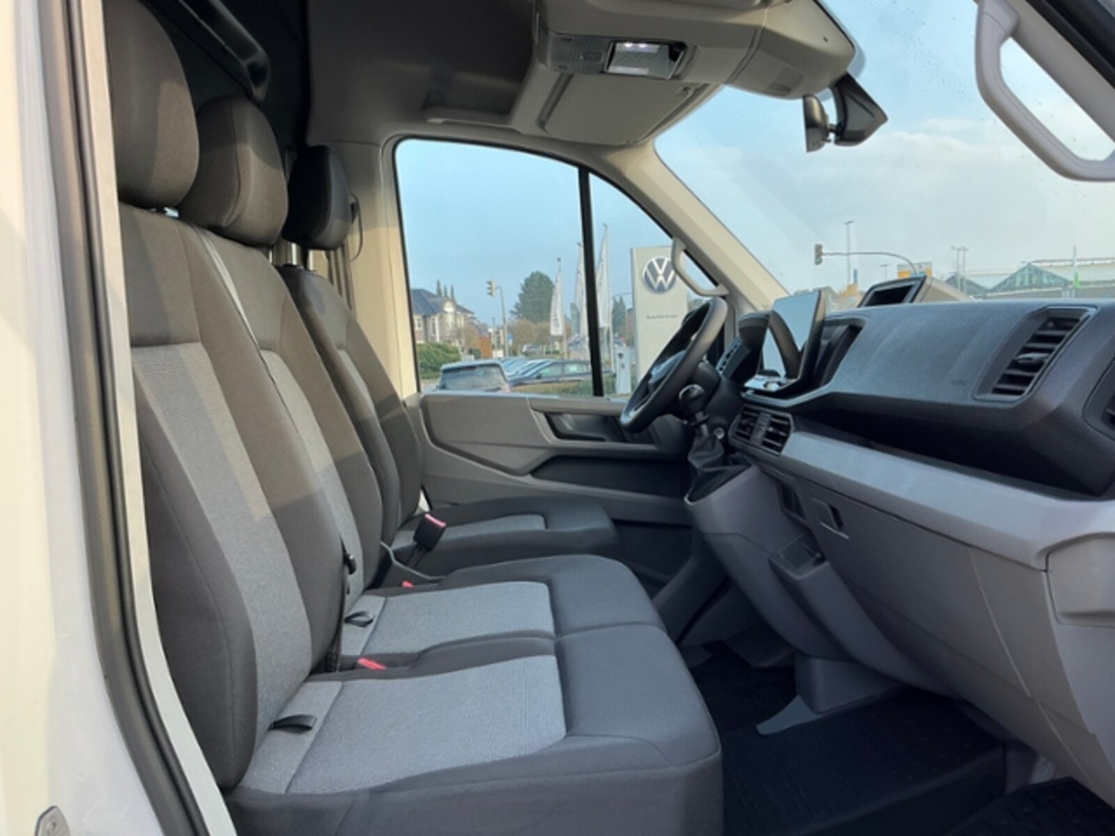 Volkswagen Crafter Kasten mittlerer Radstand – Bild 11