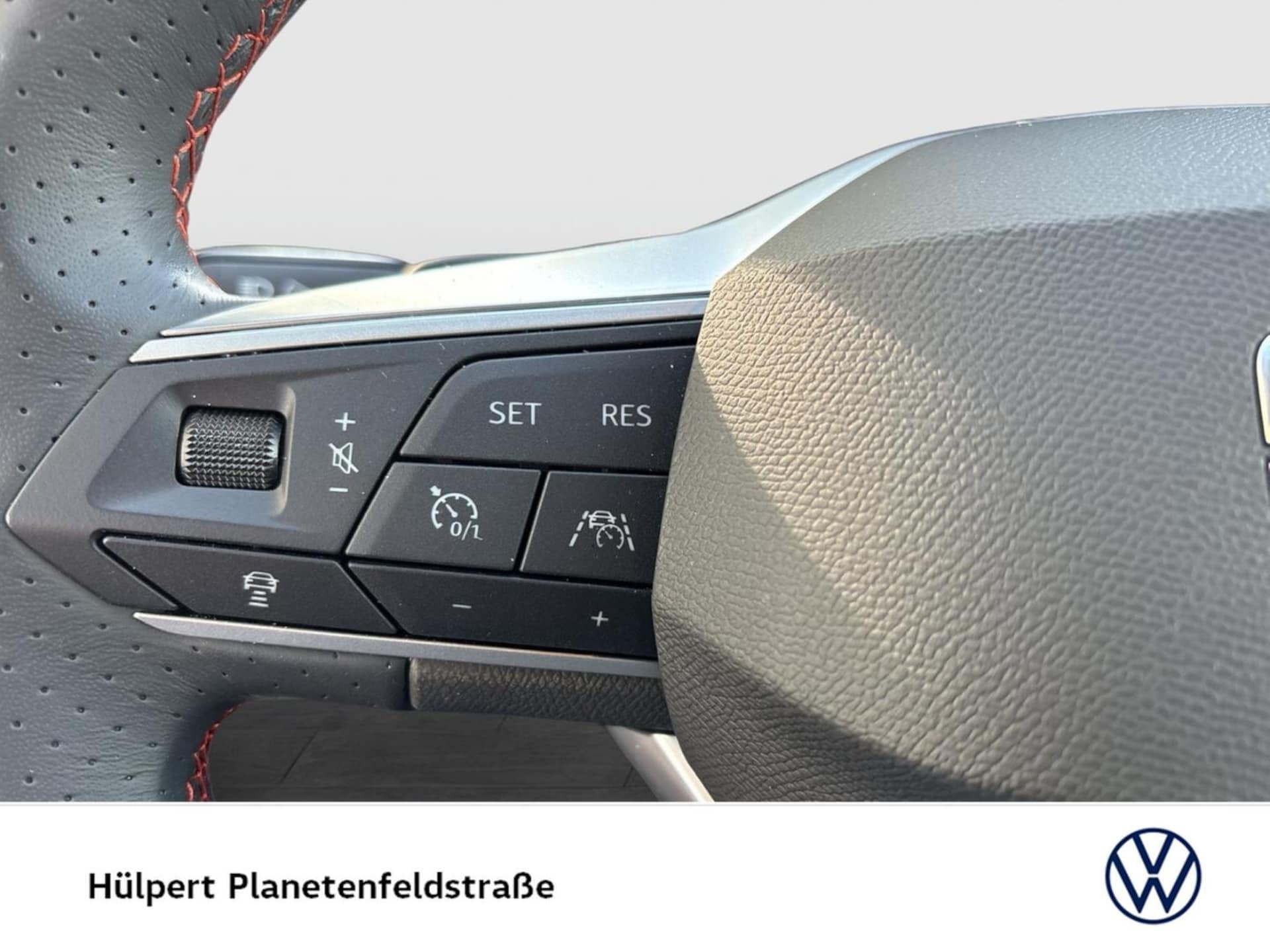 SEAT Arona FR