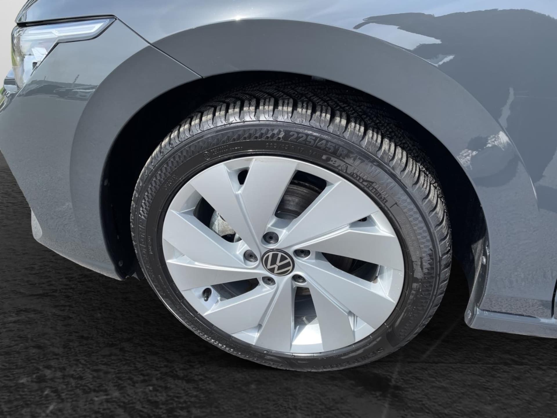 Volkswagen Golf Style