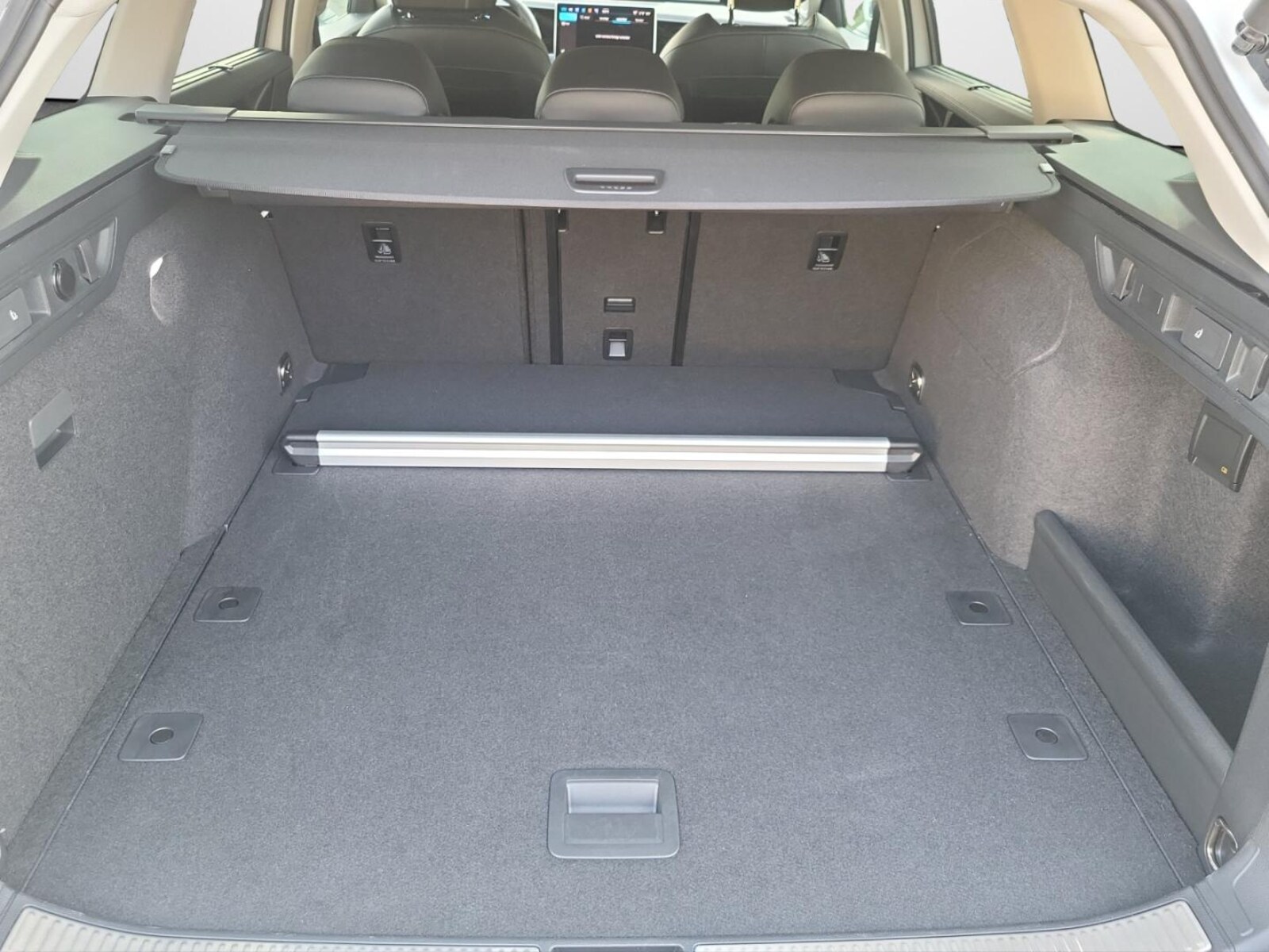 Volkswagen Passat – Bild 13