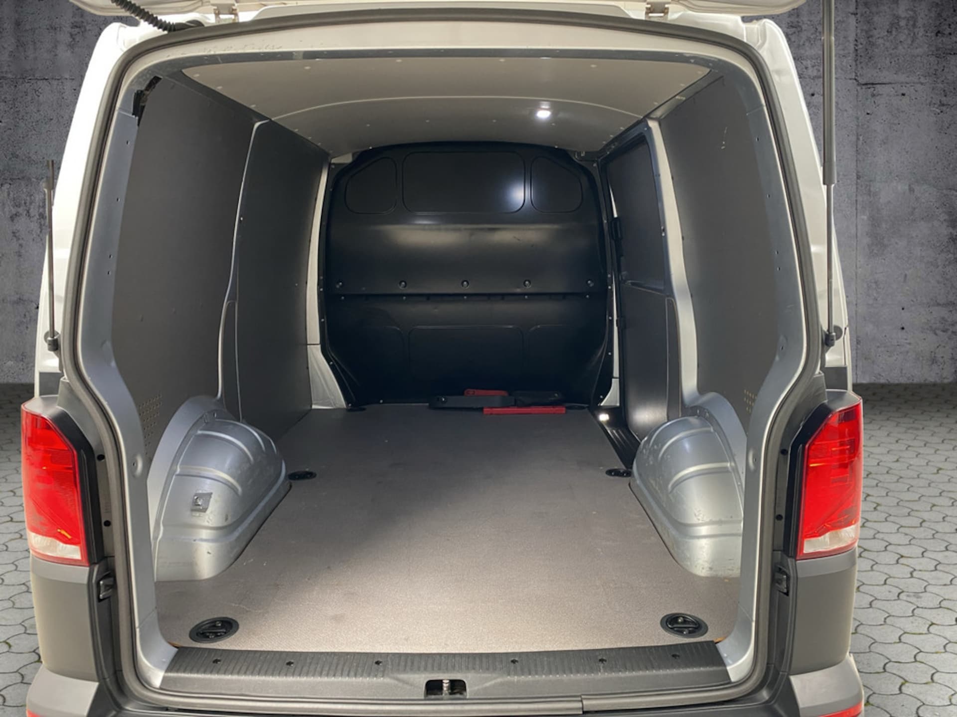 Volkswagen T6.1 Transporter Kasten kurzer Radstand