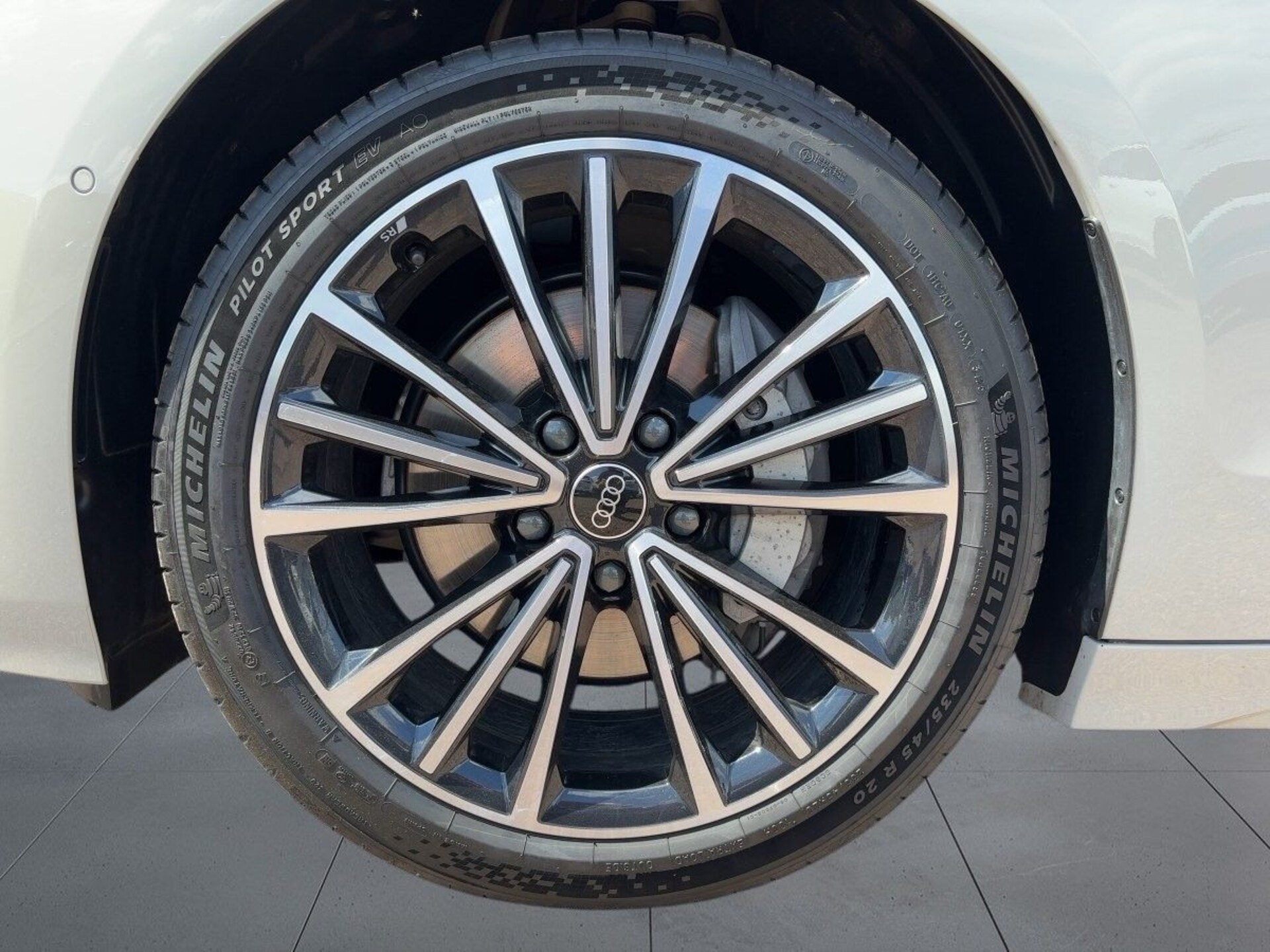 Audi A6 Avant e-tron