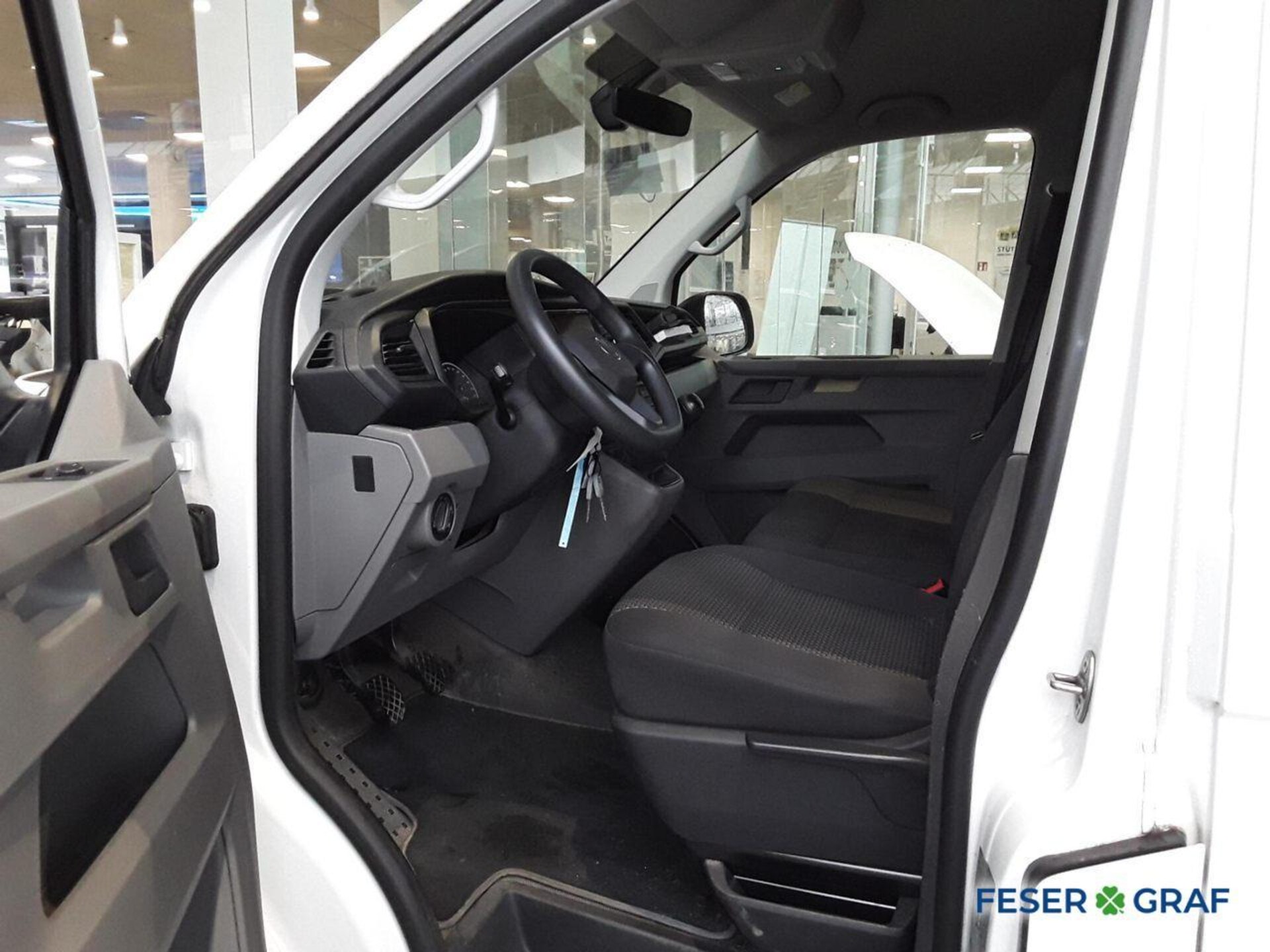 Volkswagen T6.1 Transporter Kasten langer Radstand