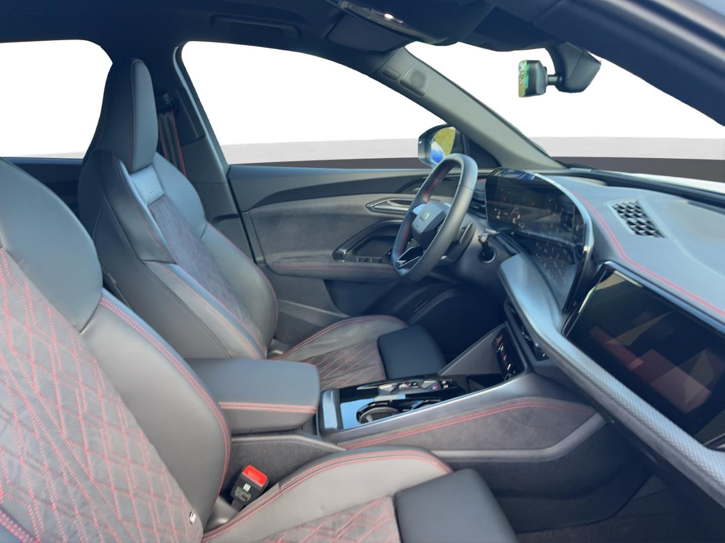 Bild über Audi Q5 SUV TFSI 150 kW S tronic - für weitere Informationen kontaktieren Sie den Audi Partner