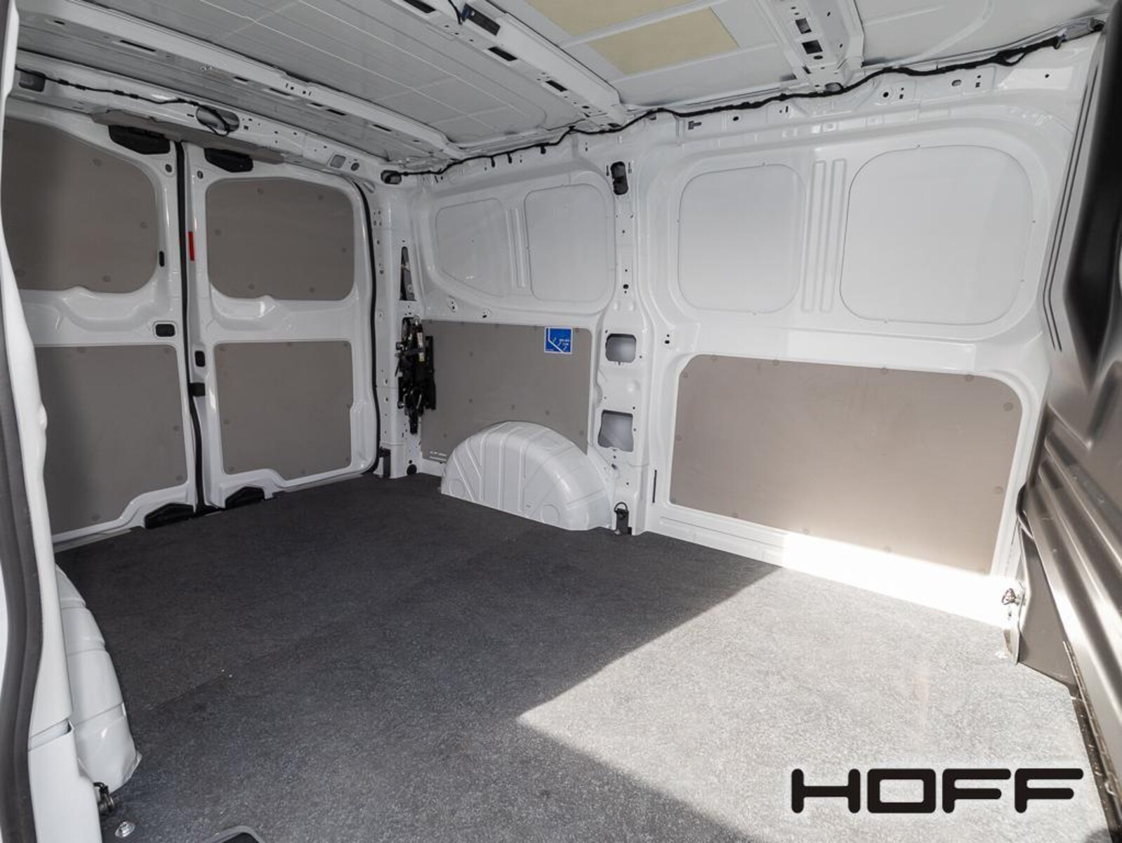 Volkswagen Transporter Kasten kurzer Radstand – Bild 7