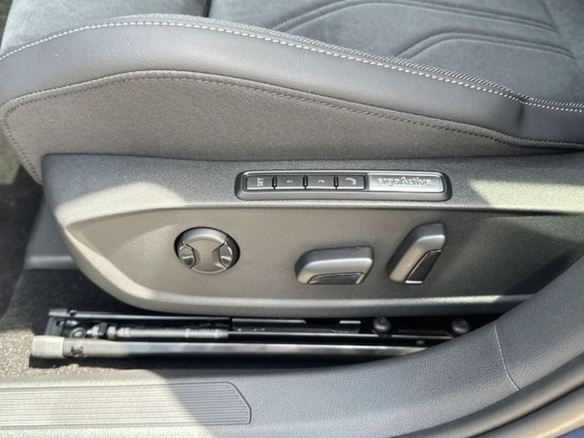 Volkswagen Golf Style
