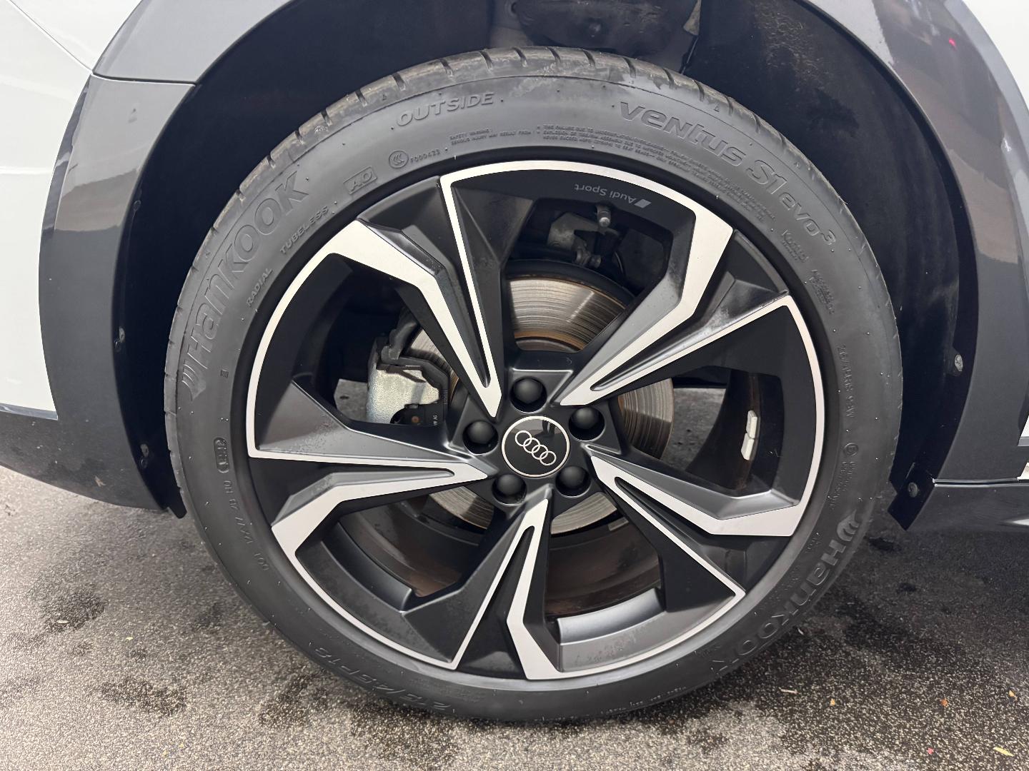 Image about Audi A1 allstreet Design Luxe 30 TFSI 81 kW (110 ch) S tronic