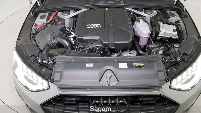 Immagine di Audi A4 Avant S line edition 35 TFSI 110 kW (150 CV) S tronic - Vista: for more details contact your dealer