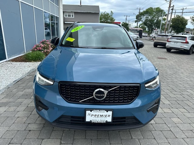 2024 Volvo XC40