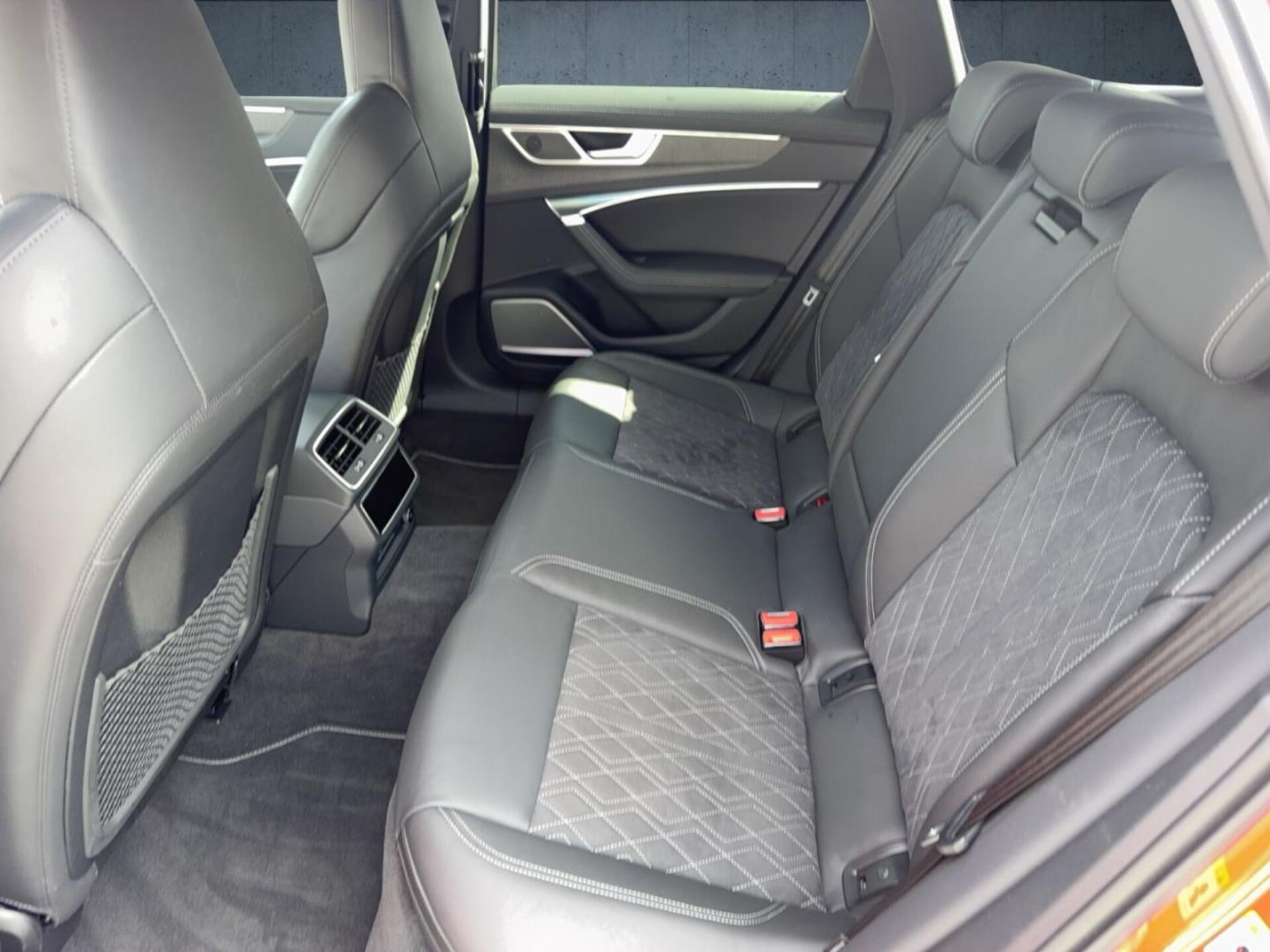 Audi S6 Avant