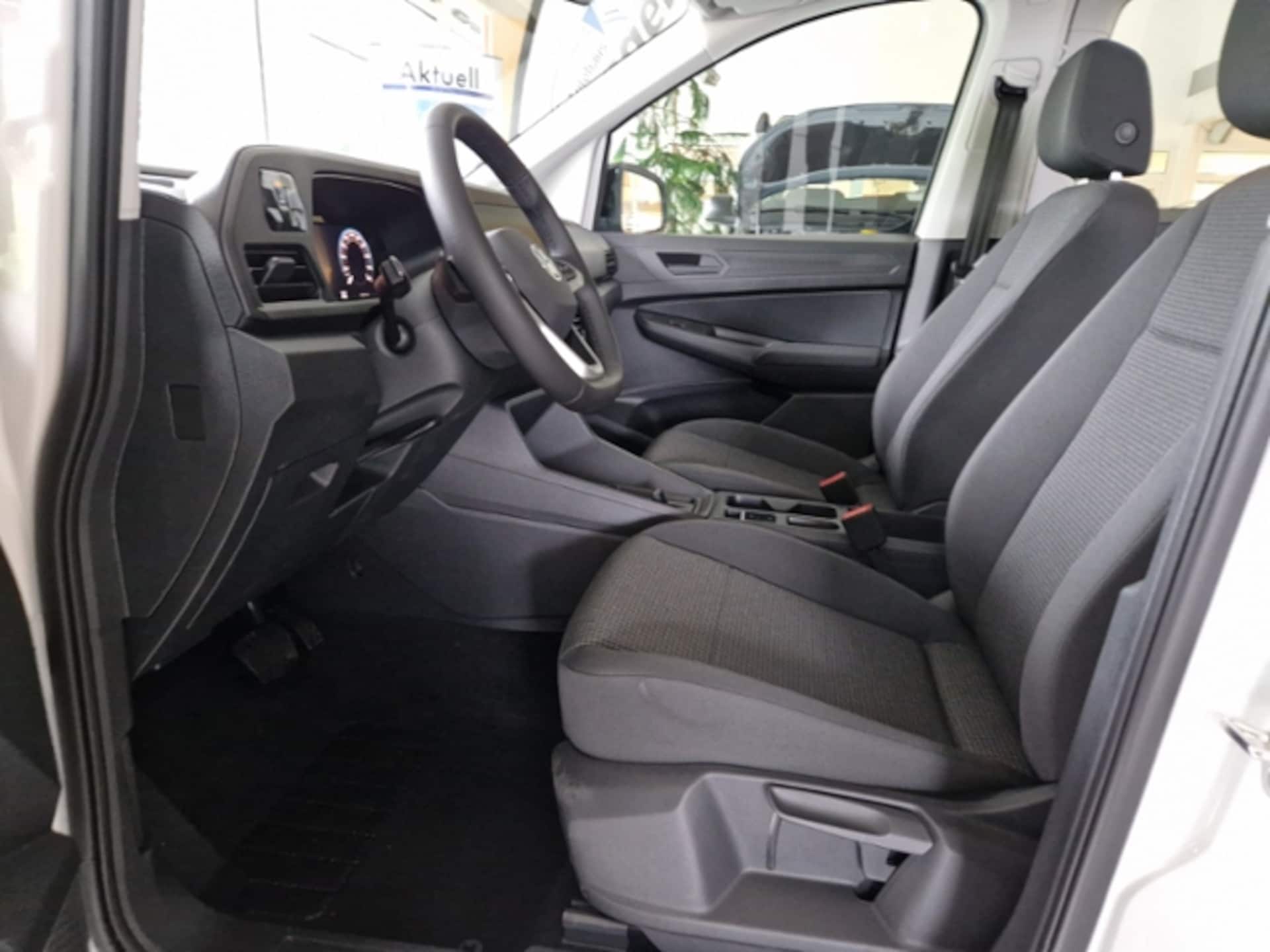 Volkswagen Caddy Maxi Basis-Modell