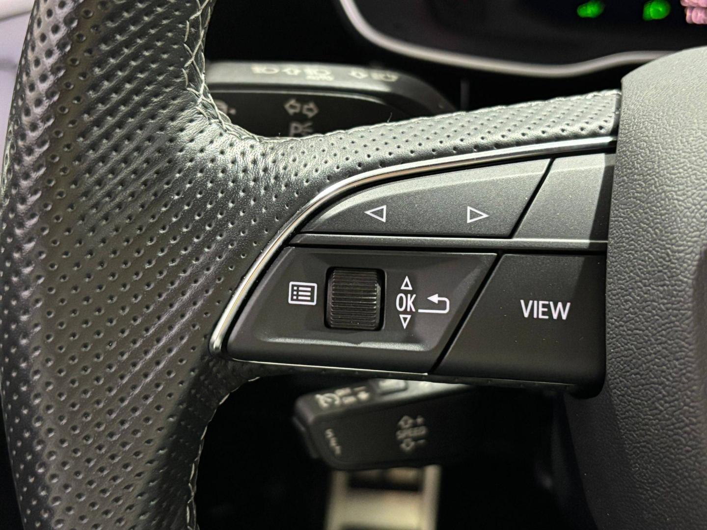 Image about Audi Q3 Sportback TFSI e S line 45 TFSI e 180 kW (245 ch) S tronic