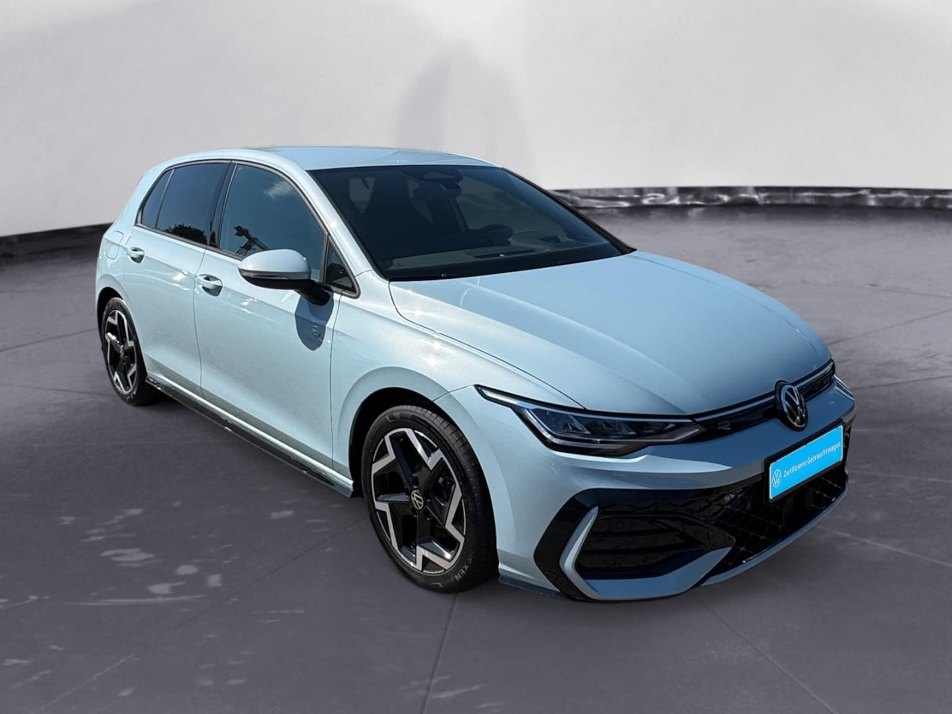 Volkswagen Golf R-Line