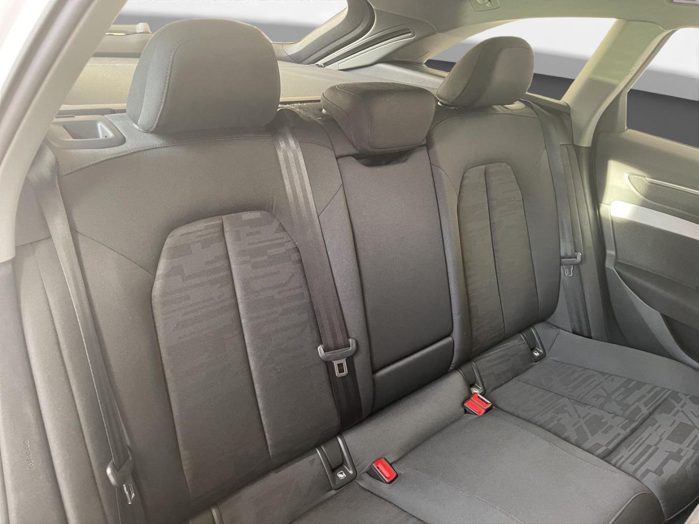 Bild über Audi A6 Avant TDI quattro 150 kW S tronic - für weitere Informationen kontaktieren Sie den Audi Partner