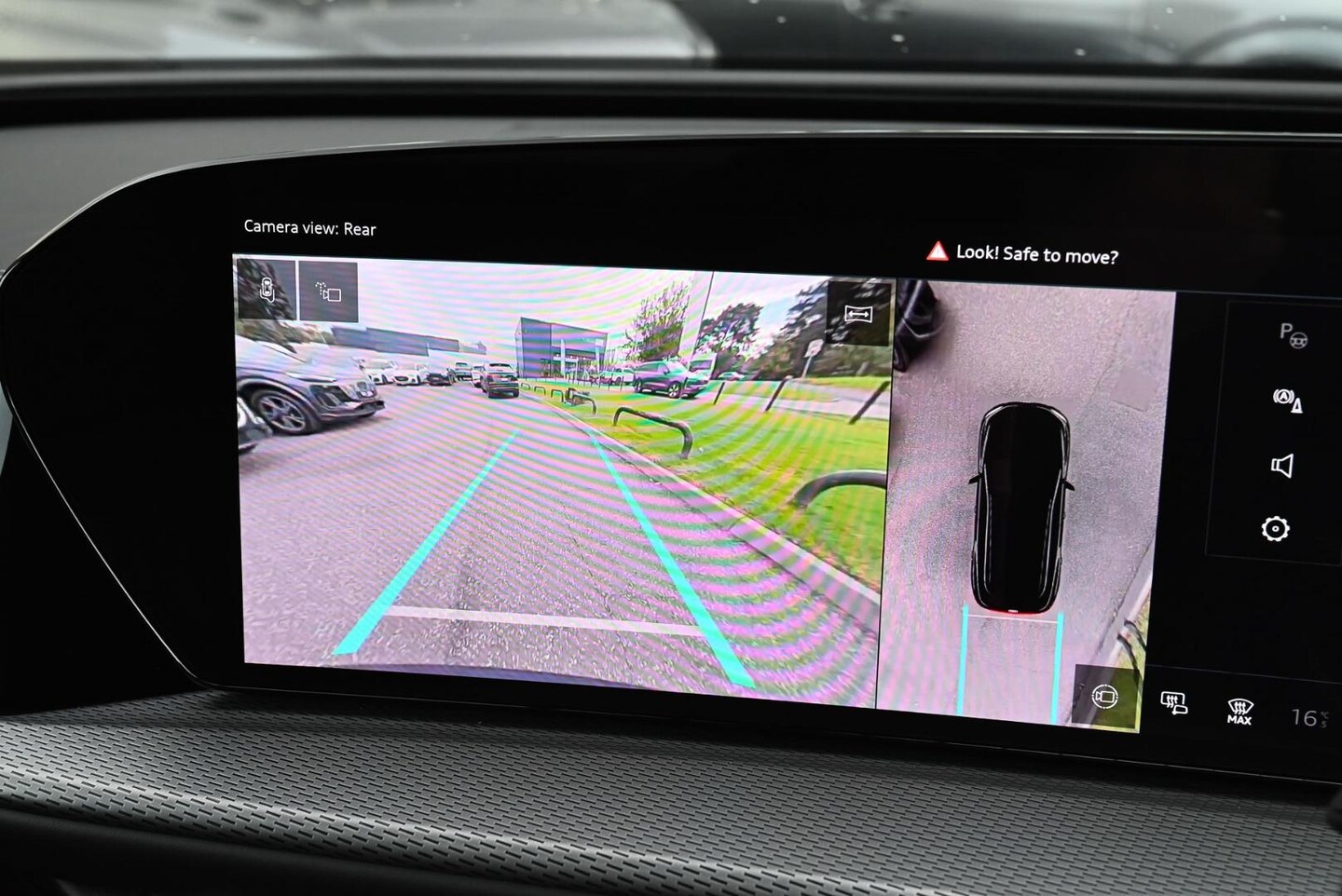 Image about Audi Q5 SUV e-hybrid quattro S tronic