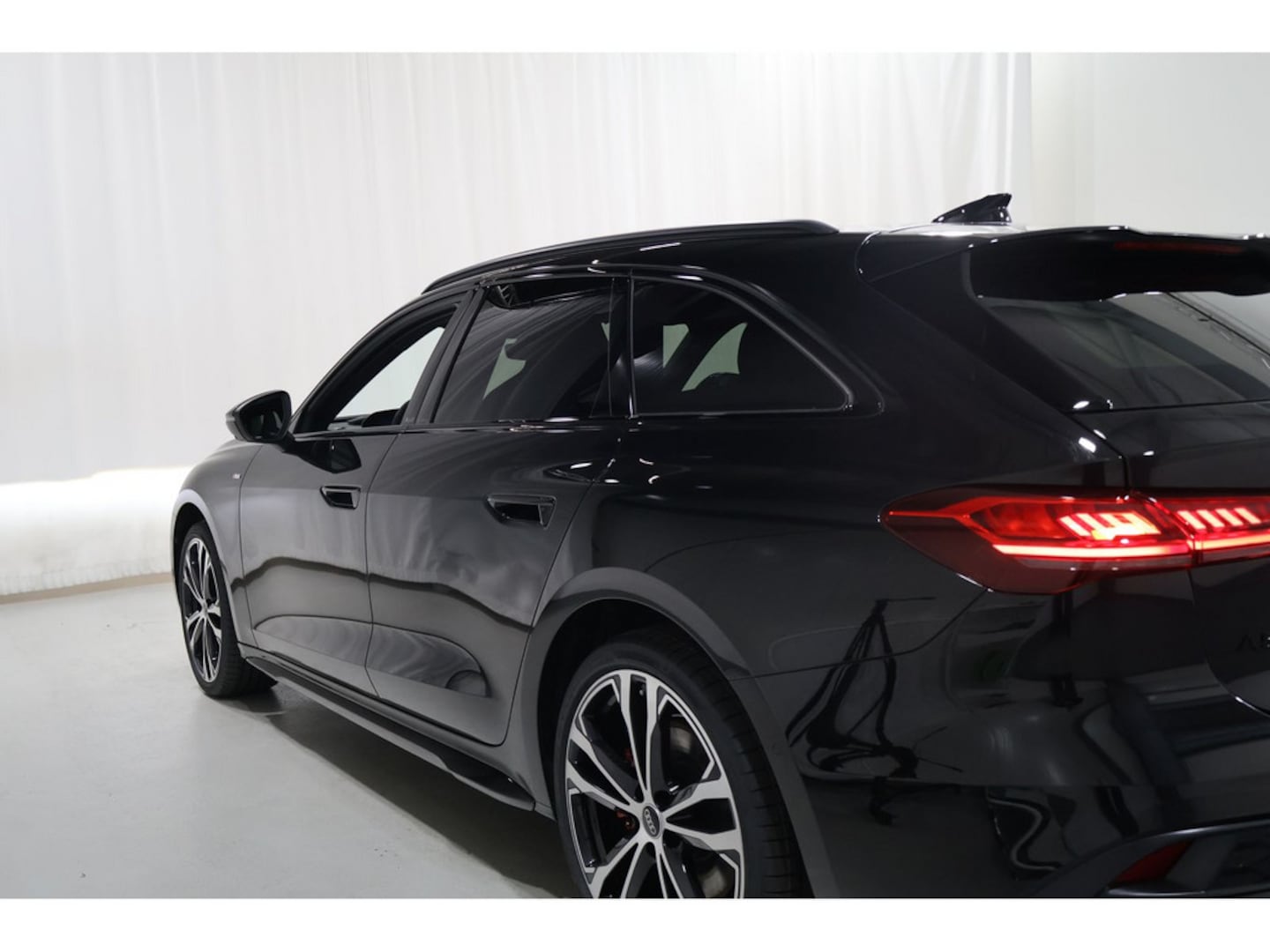 Bild über Audi A5 Avant TDI quattro 150 kW S tronic - für weitere Informationen kontaktieren Sie den Audi Partner