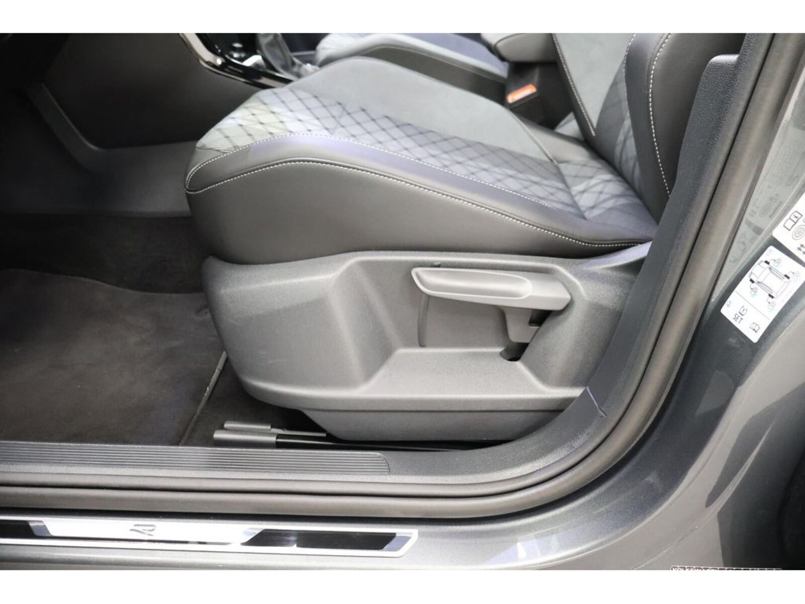 Volkswagen T-Roc – Bild 22
