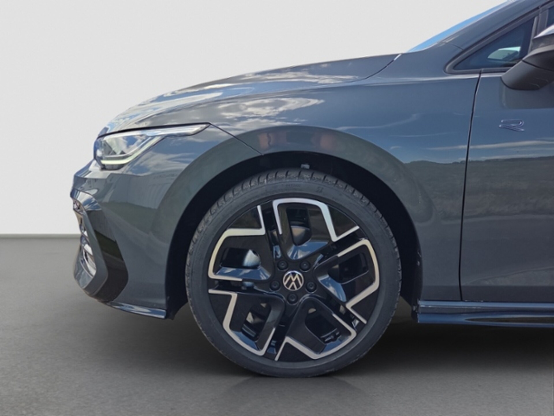 Volkswagen Golf Variant R-Line