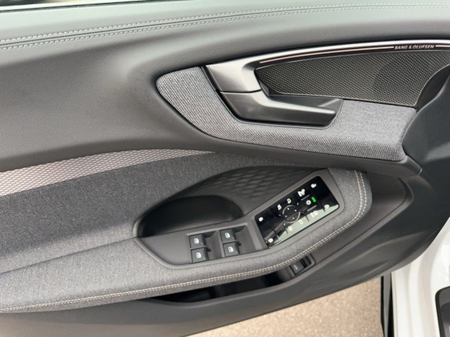 Bild über Audi A5 Avant TDI quattro 150 kW S tronic - für weitere Informationen kontaktieren Sie den Audi Partner