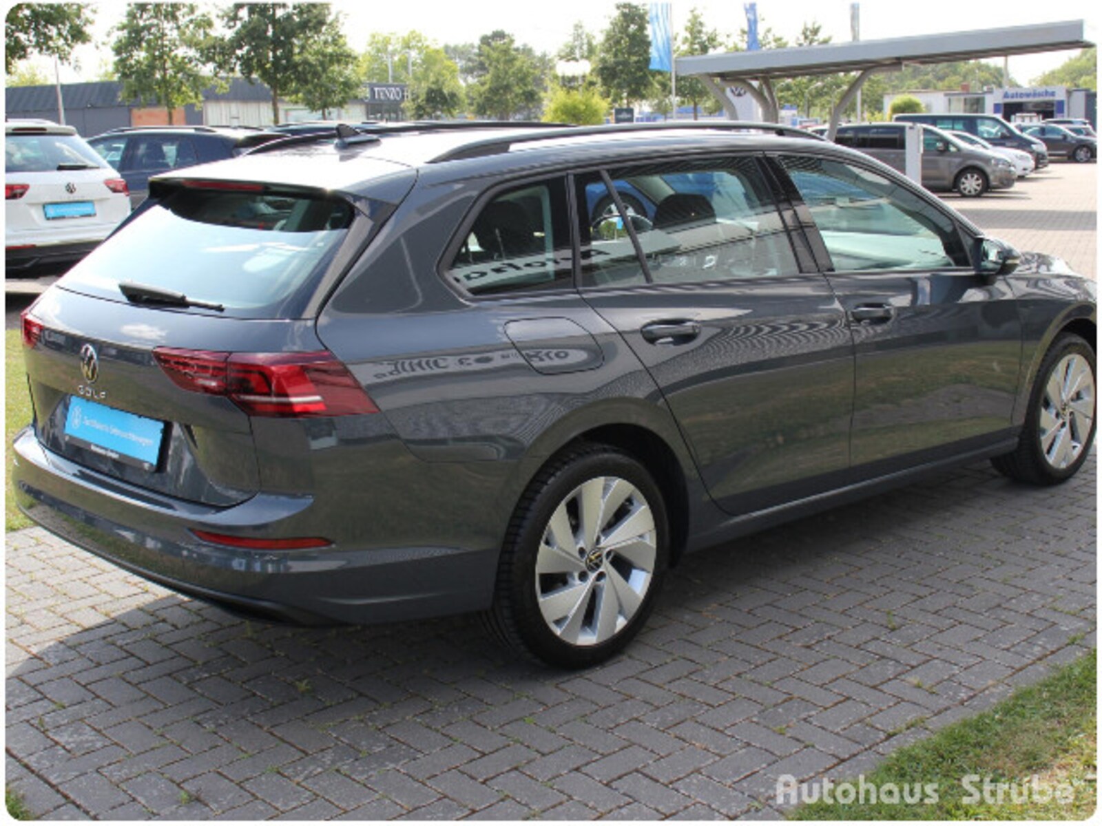 Volkswagen Golf Variant – Bild 7